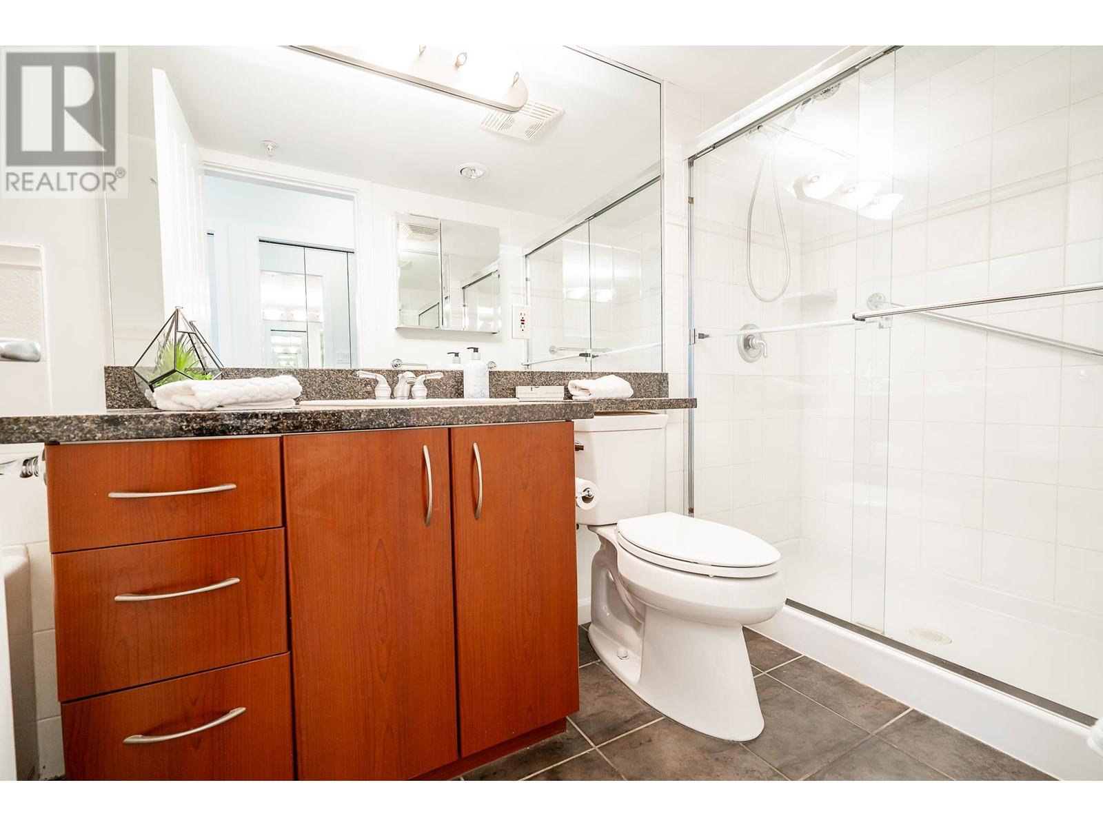 1107 235 Guildford Way, Port Moody, British Columbia  V3H 5L8 - Photo 16 - R2826727
