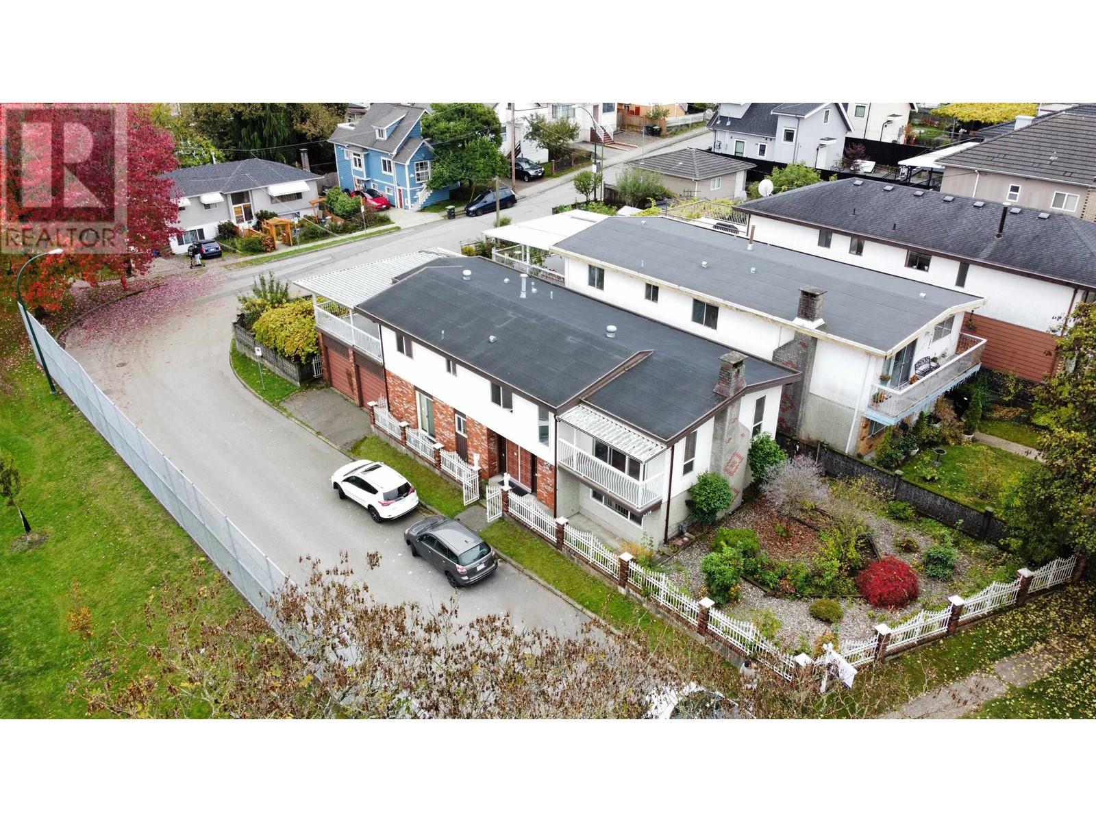 5274 TAUNTON STREET, vancouver, British Columbia