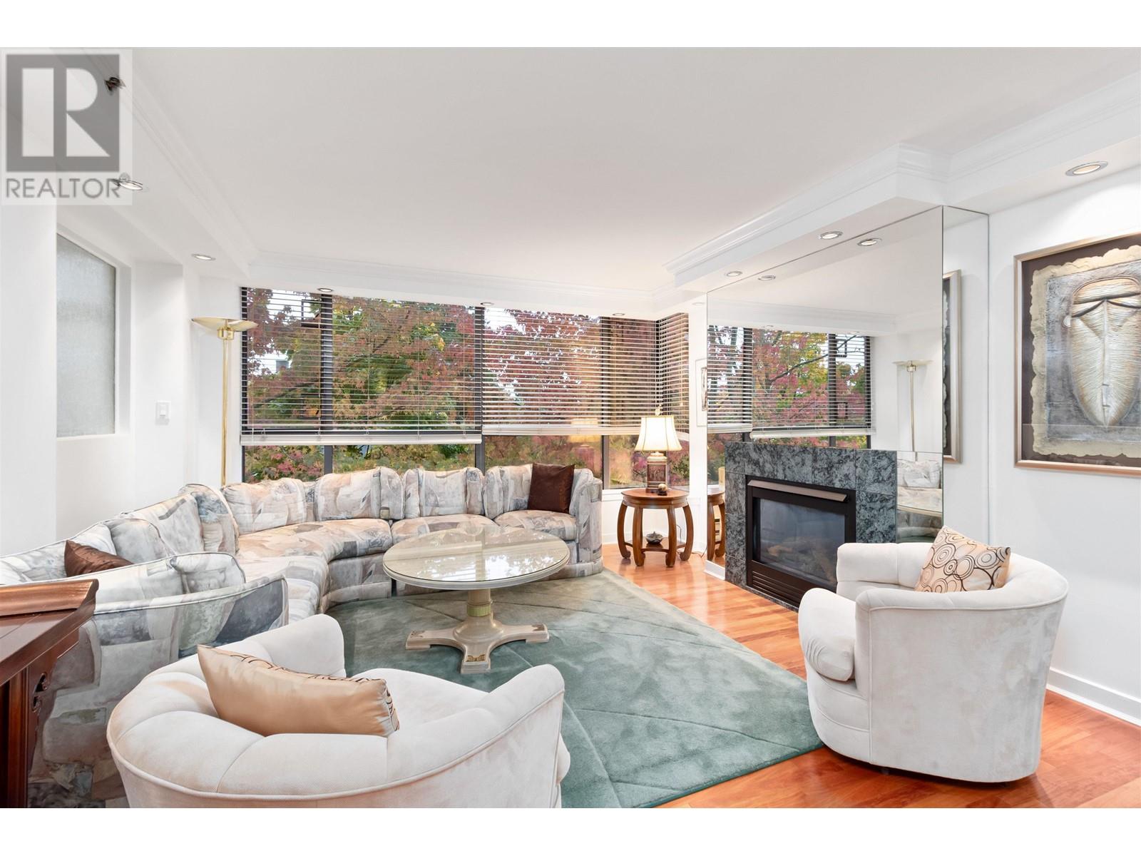 300 5890 Balsam Street, Vancouver, British Columbia  V6M 4B9 - Photo 2 - R2827950