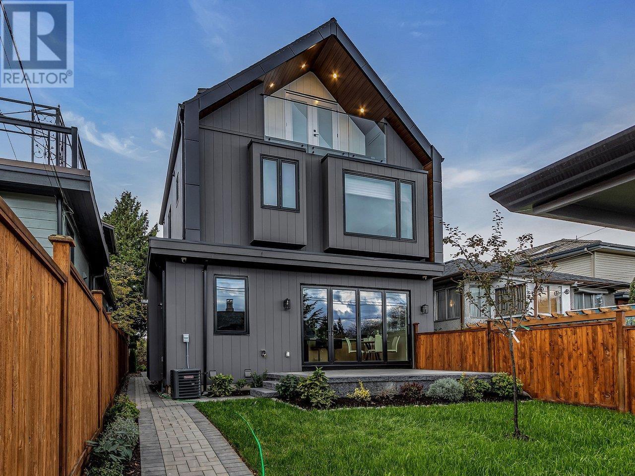 5094 Walden Street, Vancouver, British Columbia  V5W 2V7 - Photo 2 - R2827992