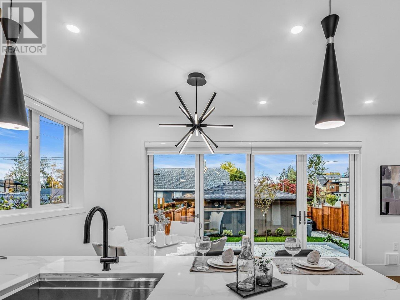 5094 Walden Street, Vancouver, British Columbia  V5W 2V7 - Photo 9 - R2827992