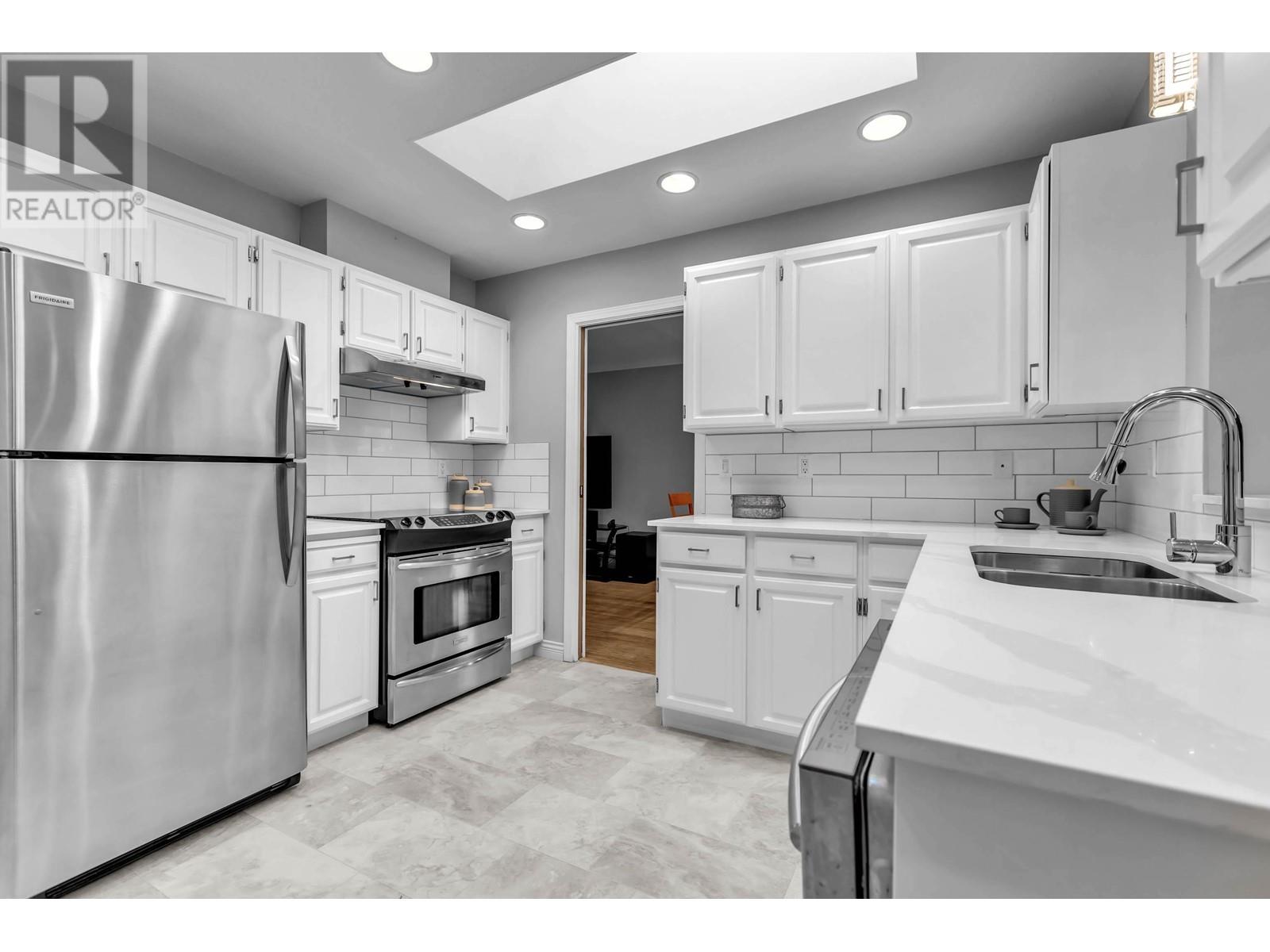 1281 Lynwood Avenue, Port Coquitlam, British Columbia  V3B 6H1 - Photo 18 - R2827947