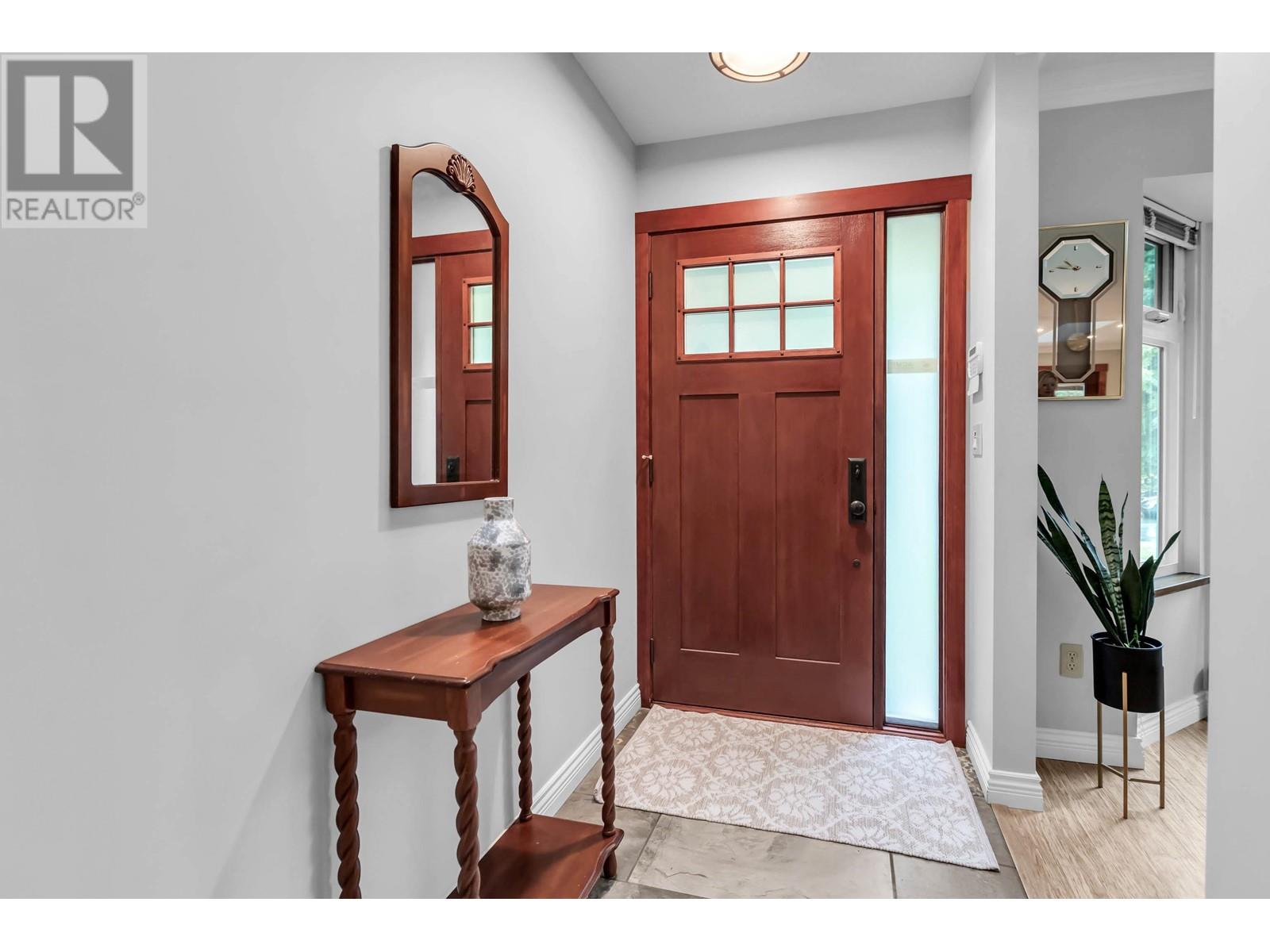 1281 Lynwood Avenue, Port Coquitlam, British Columbia  V3B 6H1 - Photo 6 - R2827947