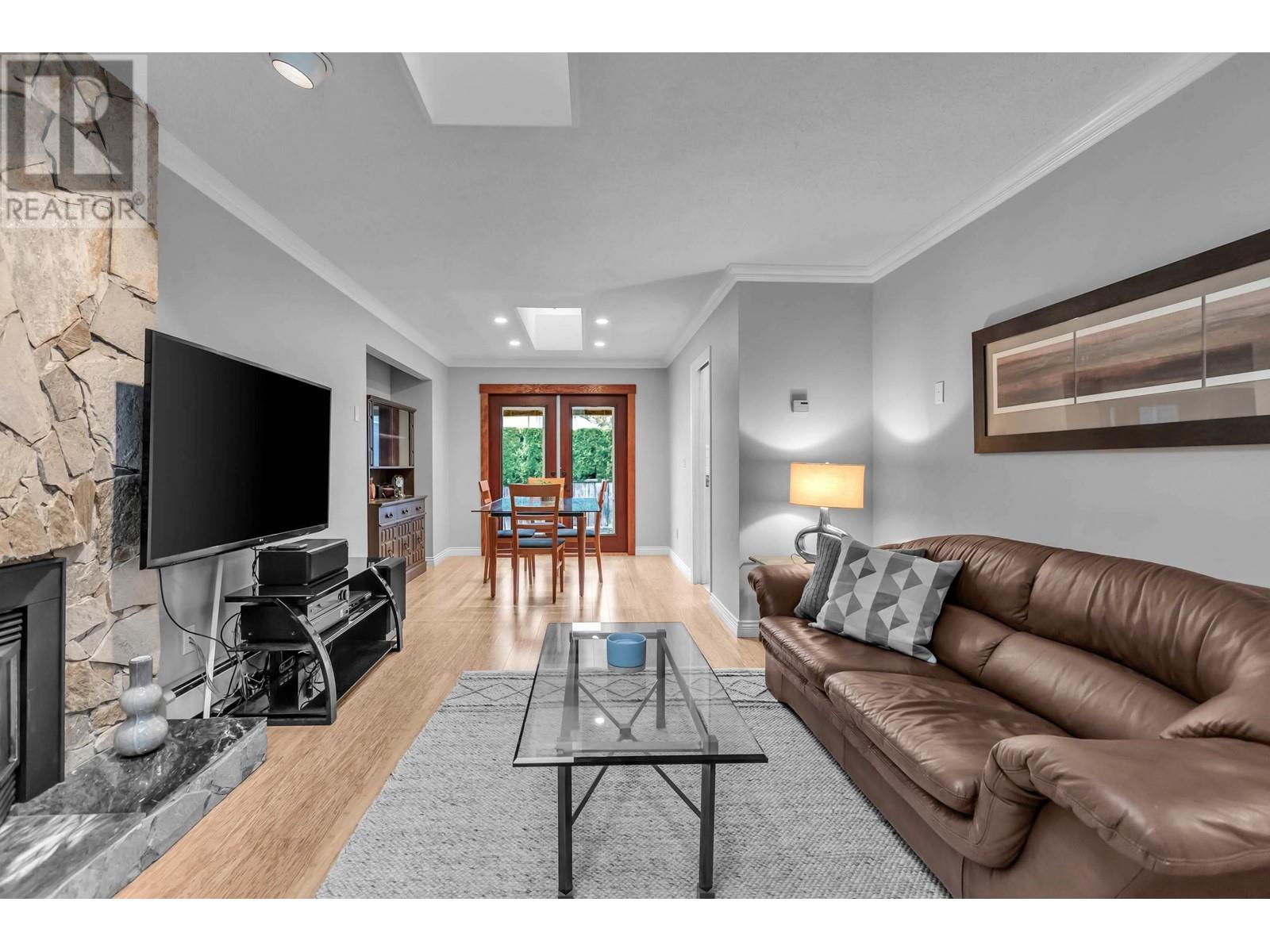 1281 Lynwood Avenue, Port Coquitlam, British Columbia  V3B 6H1 - Photo 8 - R2827947