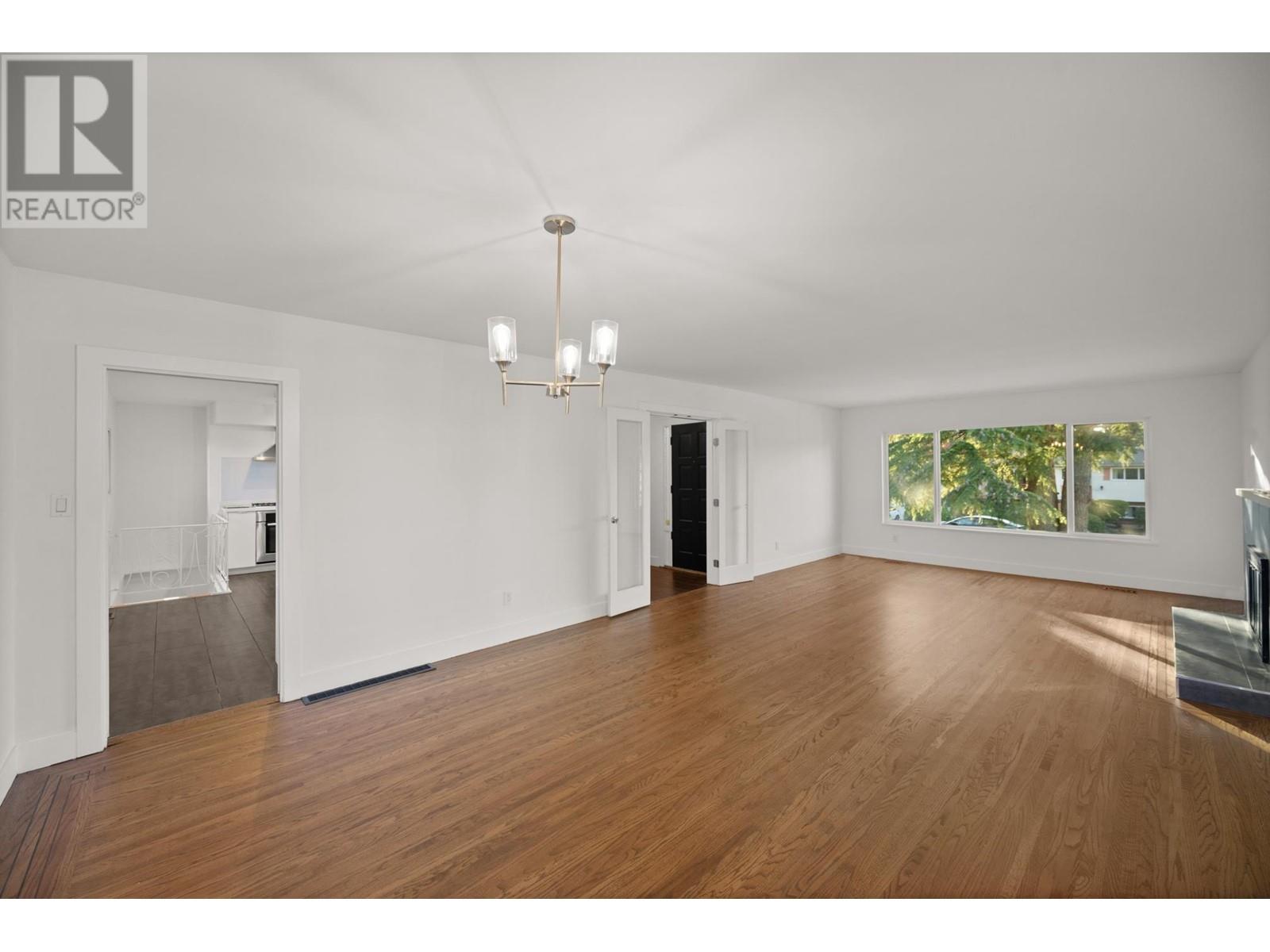 328 54 Street, Delta, British Columbia  V4M 3G5 - Photo 4 - R2827955