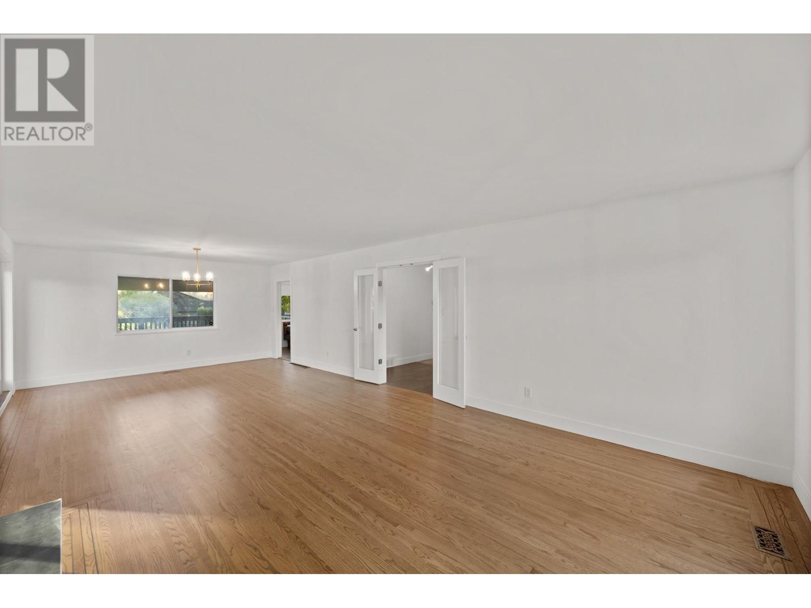 328 54 Street, Delta, British Columbia  V4M 3G5 - Photo 5 - R2827955