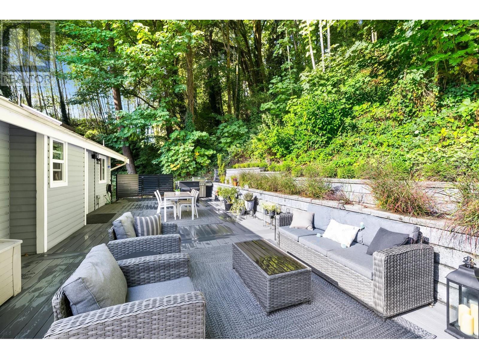 621 Seymour Court, North Vancouver, British Columbia  V7J 3S7 - Photo 14 - R2827970