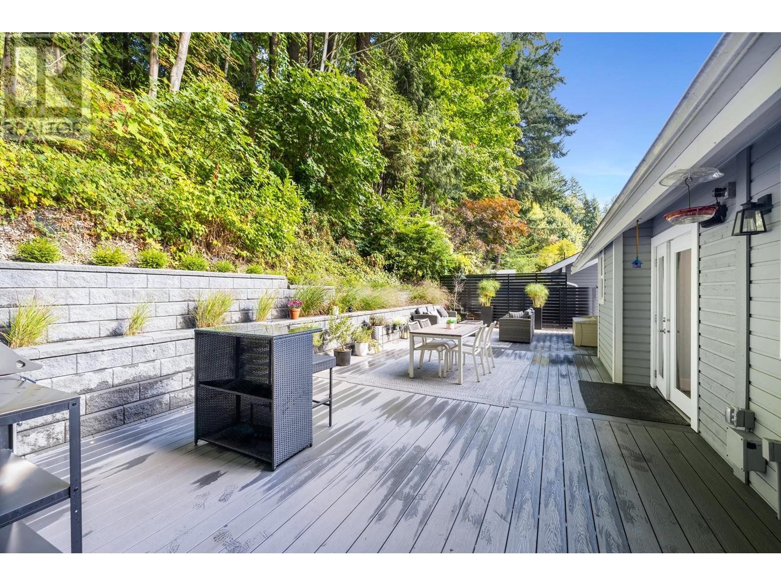 621 Seymour Court, North Vancouver, British Columbia  V7J 3S7 - Photo 15 - R2827970