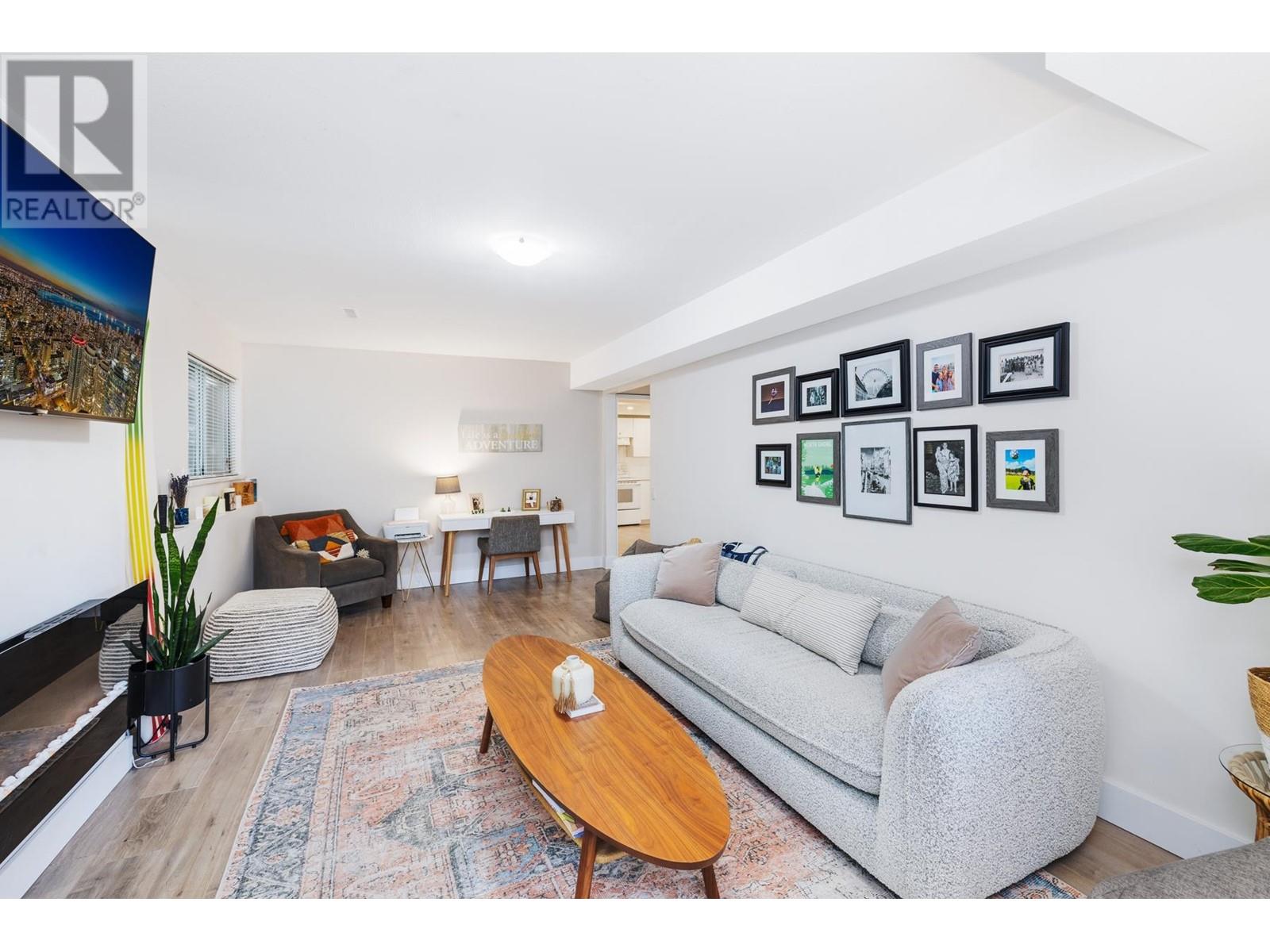 621 Seymour Court, North Vancouver, British Columbia  V7J 3S7 - Photo 25 - R2827970