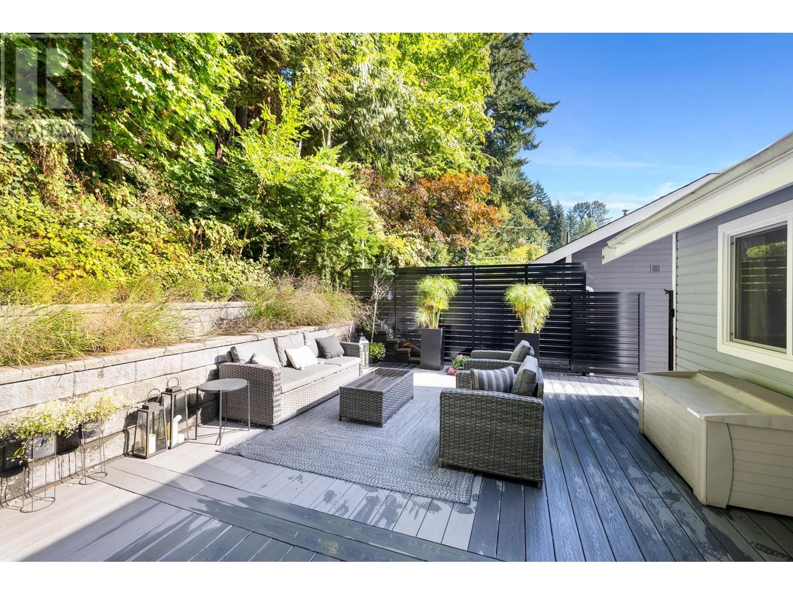621 Seymour Court, North Vancouver, British Columbia  V7J 3S7 - Photo 30 - R2827970