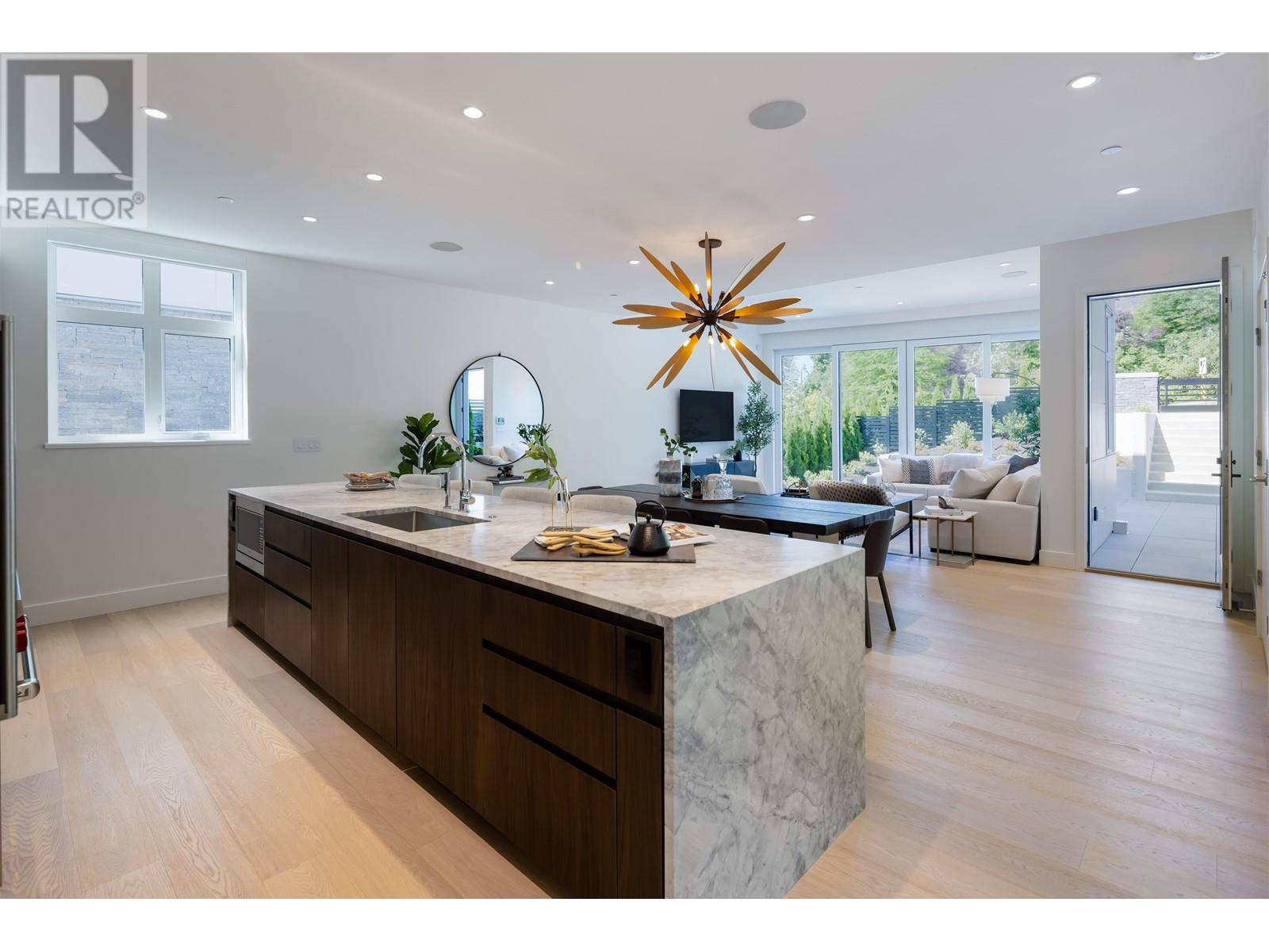 580 Arthur Erickson Place, West Vancouver, British Columbia  V7T 1J1 - Photo 12 - R2827977