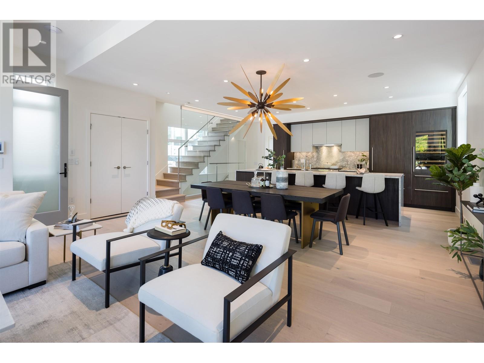 580 Arthur Erickson Place, West Vancouver, British Columbia  V7T 1J1 - Photo 5 - R2827977