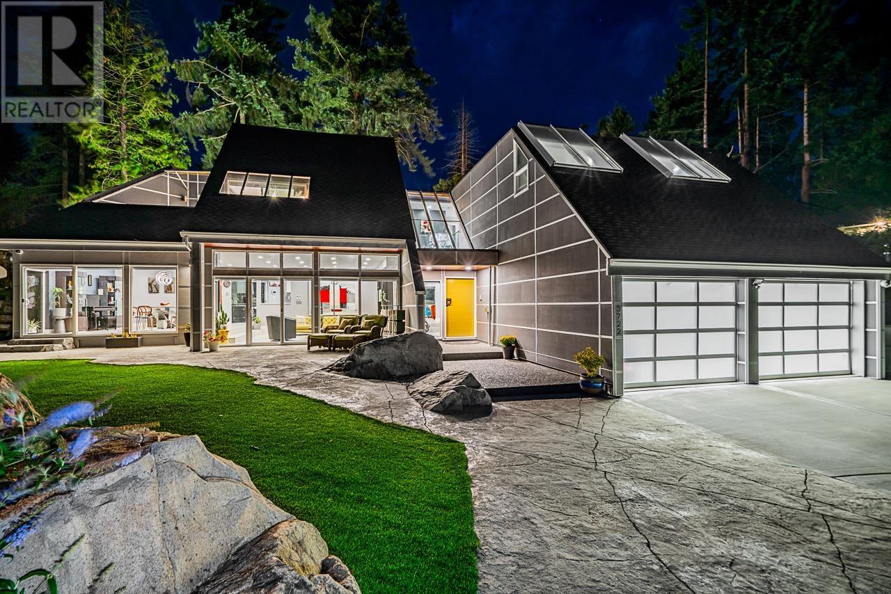 3722 SOUTHRIDGE PLACE, west vancouver, British Columbia