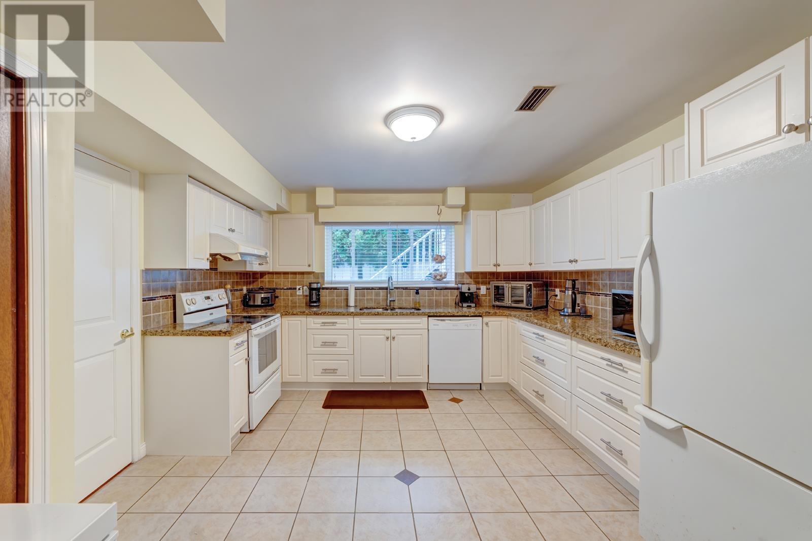 5240 Ranger Avenue, North Vancouver, British Columbia  V7R 3M6 - Photo 23 - R2827998