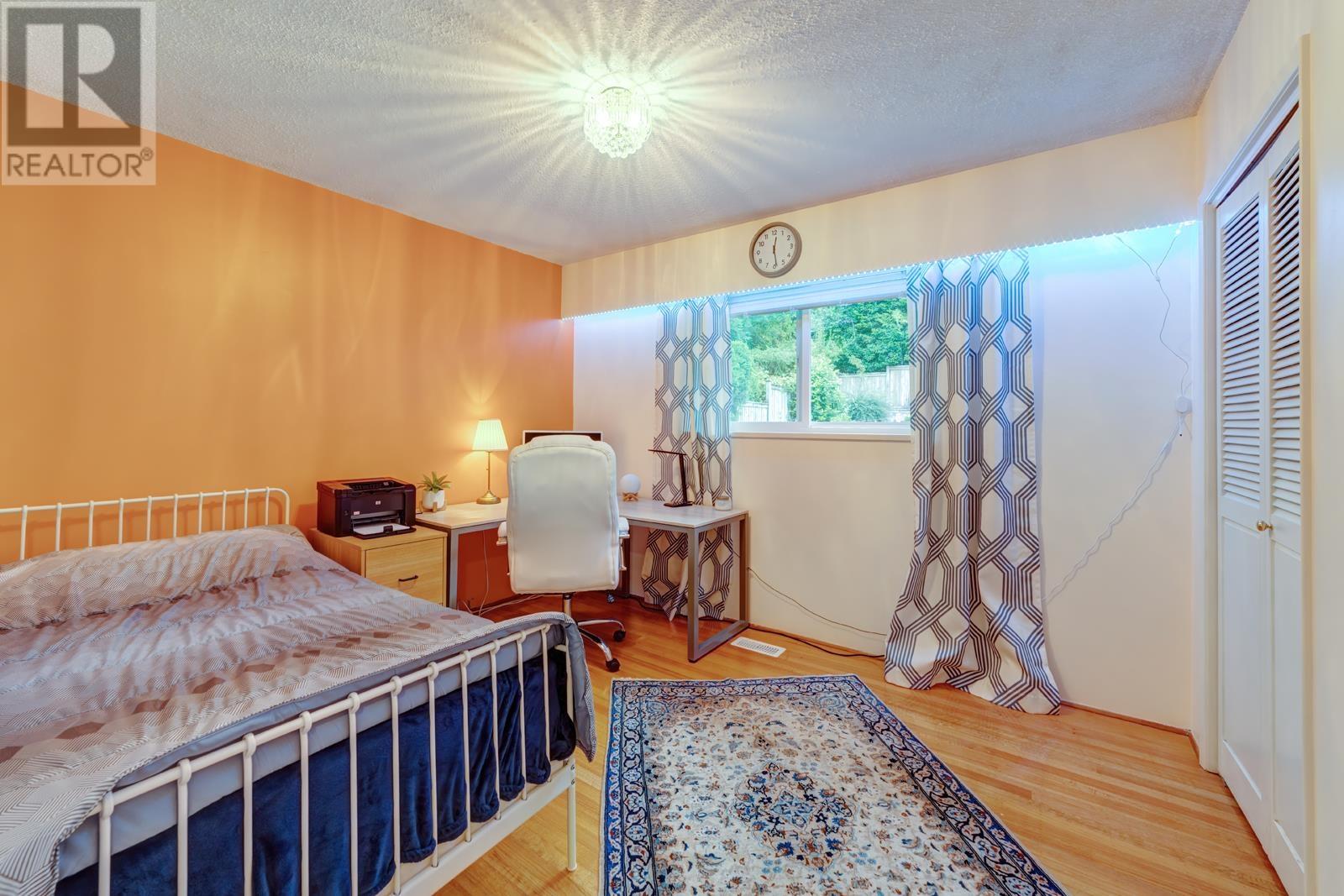5240 Ranger Avenue, North Vancouver, British Columbia  V7R 3M6 - Photo 13 - R2827998