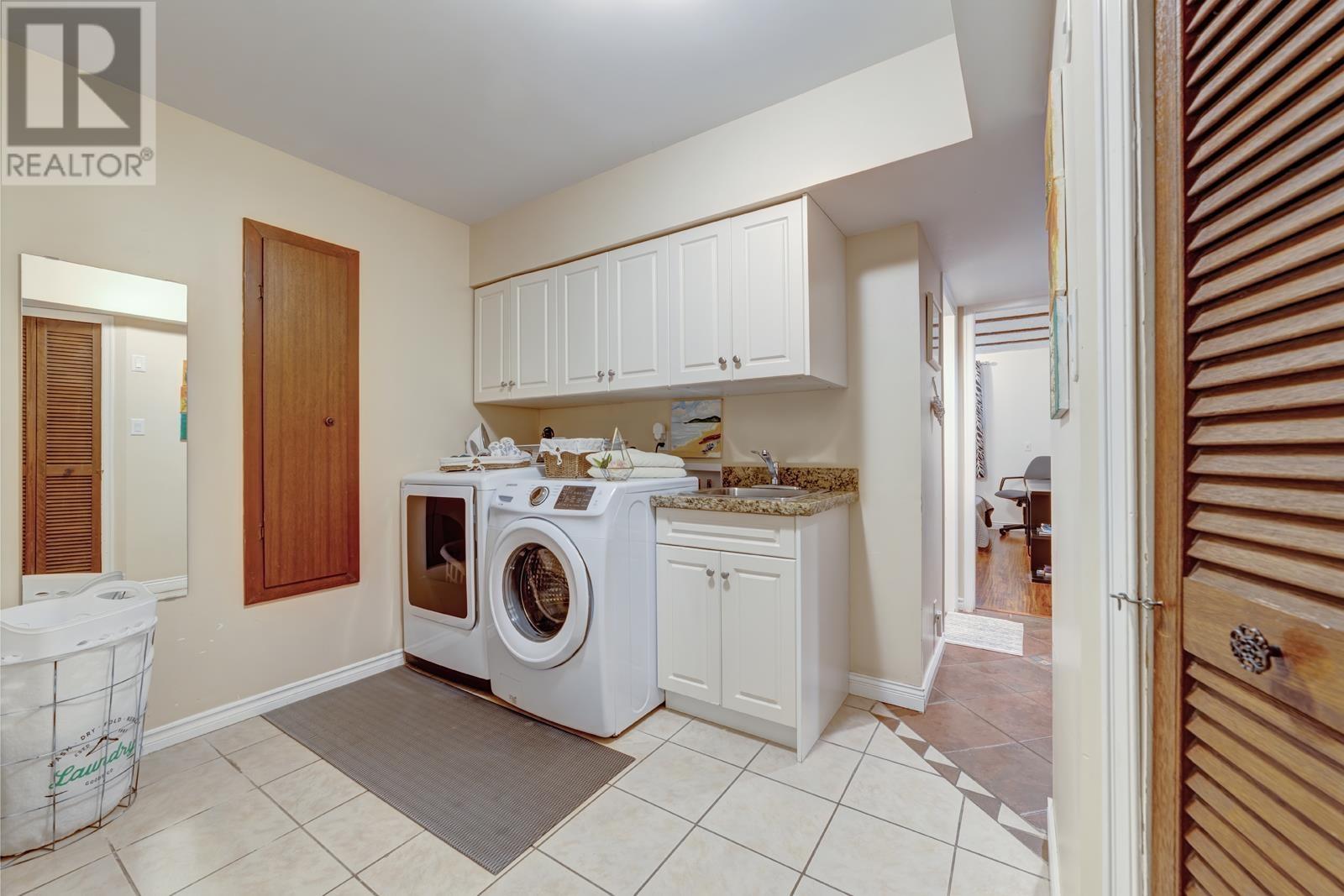 5240 Ranger Avenue, North Vancouver, British Columbia  V7R 3M6 - Photo 24 - R2827998