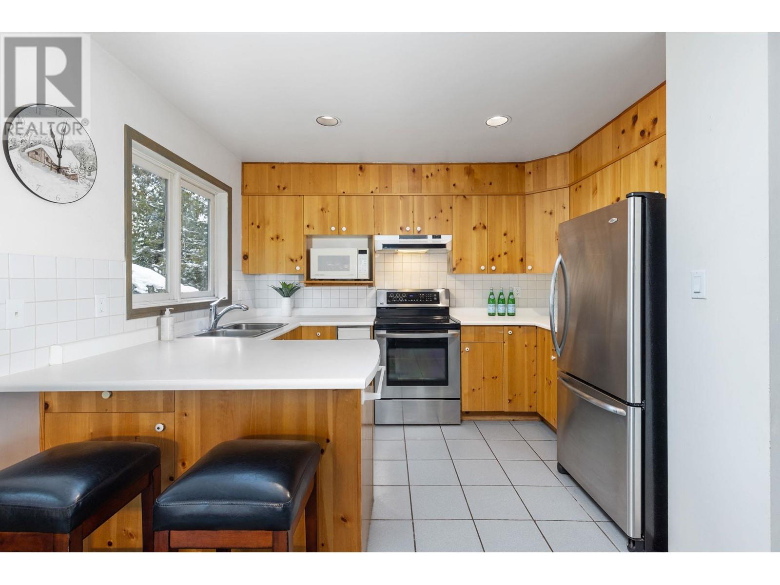 2311 Aspen Court, Whistler, British Columbia  V8E 0A6 - Photo 7 - R2827780