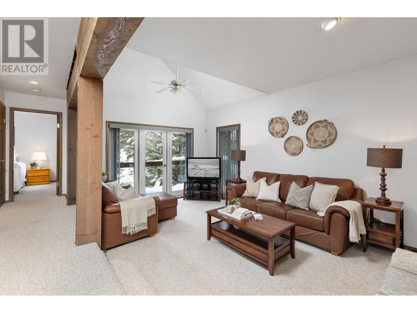 2311 Aspen Court, Whistler, British Columbia  V8E 0A6 - Photo 3 - R2827780