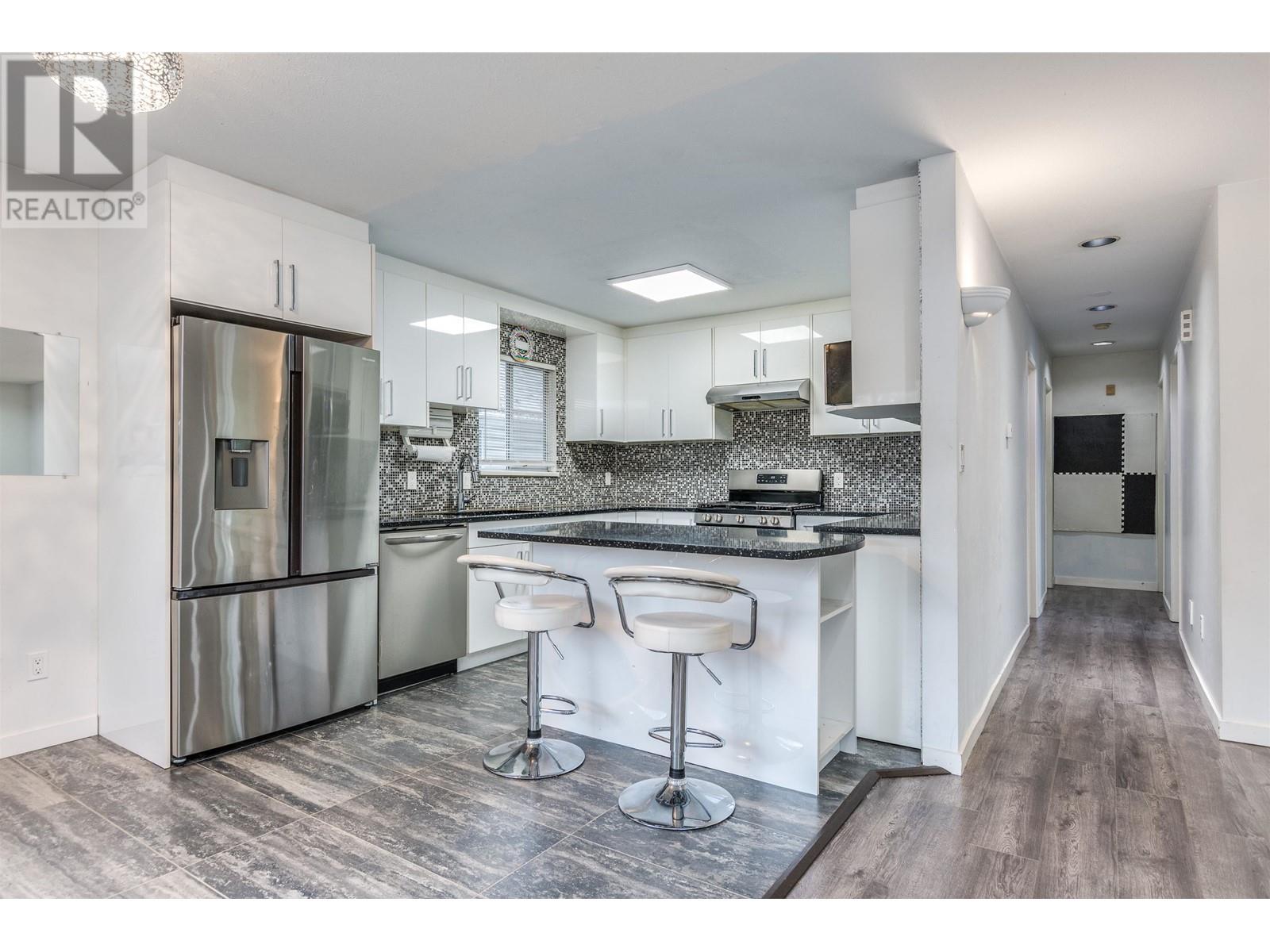 3151 Cambridge Street, Port Coquitlam, British Columbia  V3B 6N8 - Photo 7 - R2828003