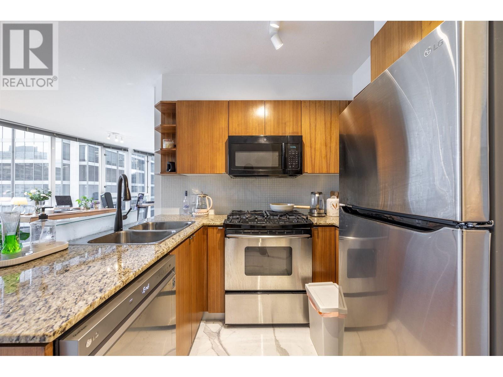 704 822 Seymour Street, Vancouver, British Columbia  V6B 1L7 - Photo 11 - R2827521