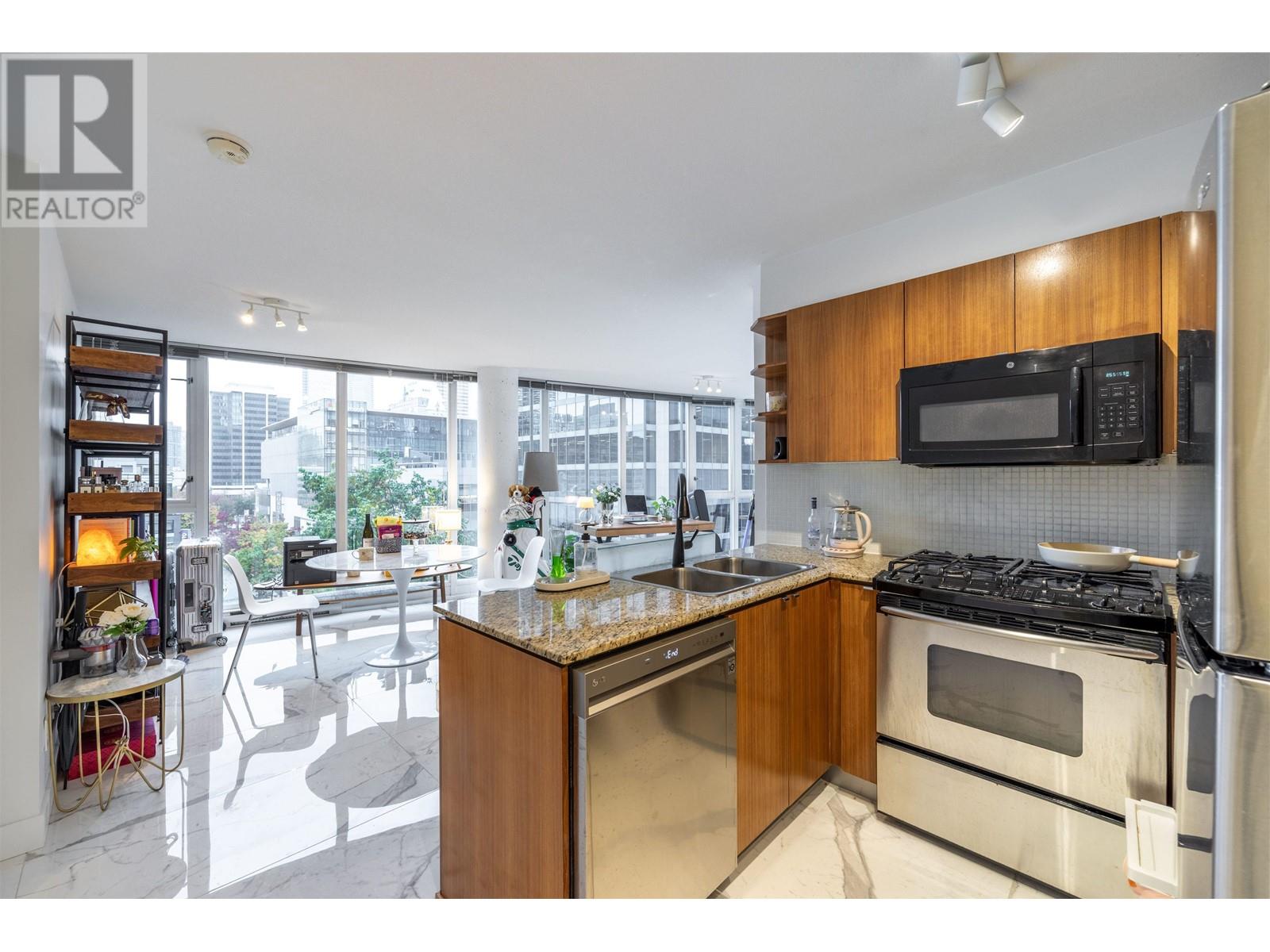 704 822 Seymour Street, Vancouver, British Columbia  V6B 1L7 - Photo 10 - R2827521