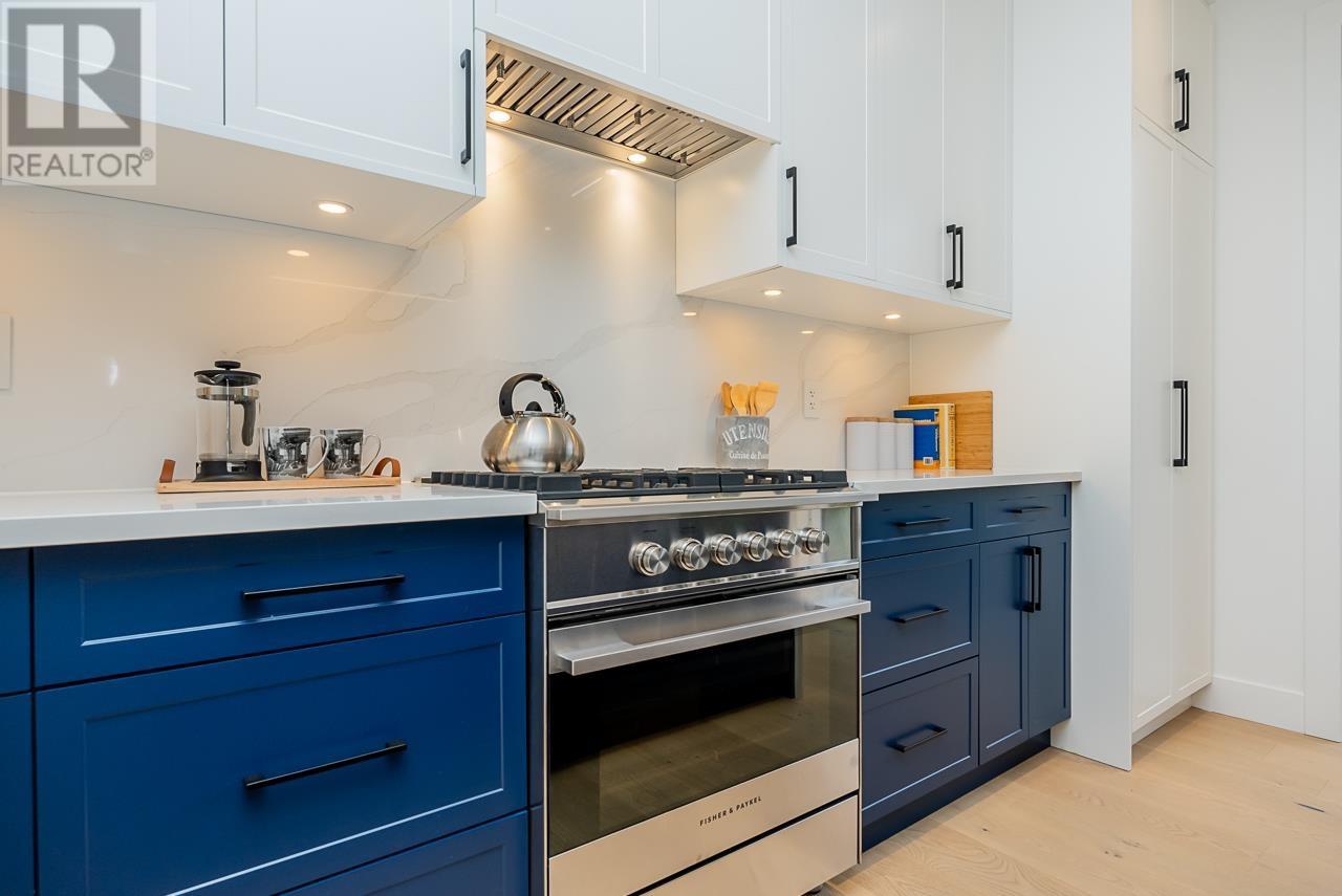 4552 Inverness Street, Vancouver, British Columbia  V5V 4X4 - Photo 12 - R2827882