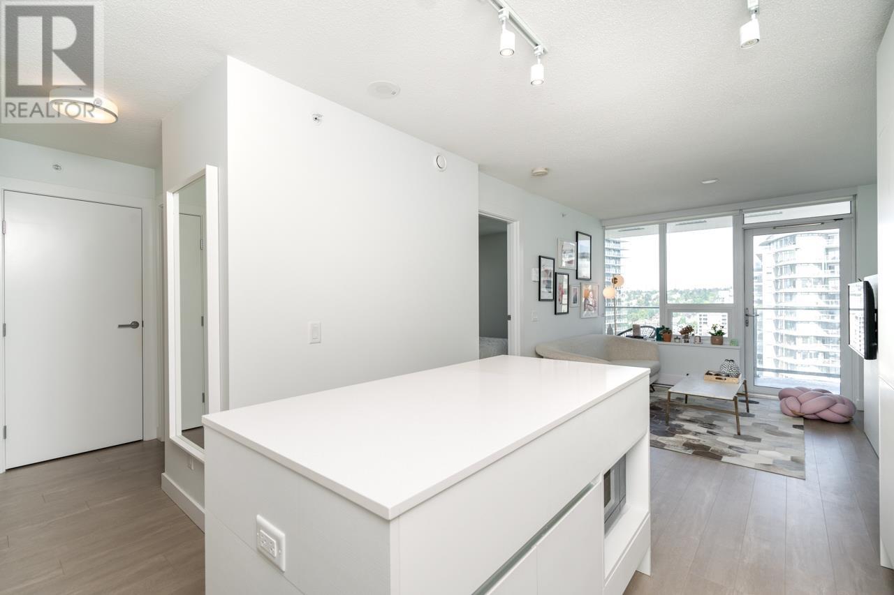 2810 908 Quayside Drive, New Westminster, British Columbia  V3M 0L4 - Photo 10 - R2827717