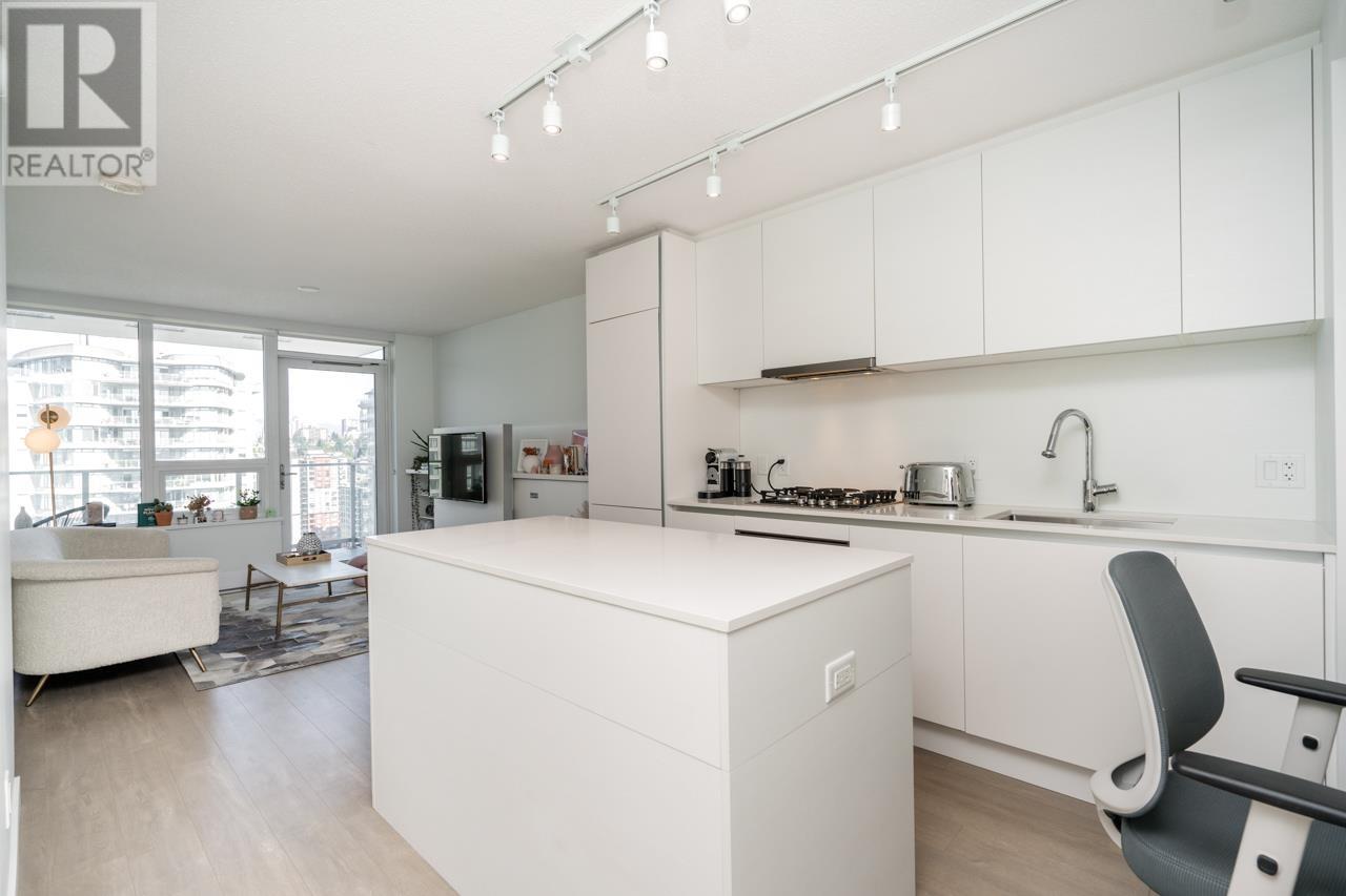 2810 908 Quayside Drive, New Westminster, British Columbia  V3M 0L4 - Photo 4 - R2827717