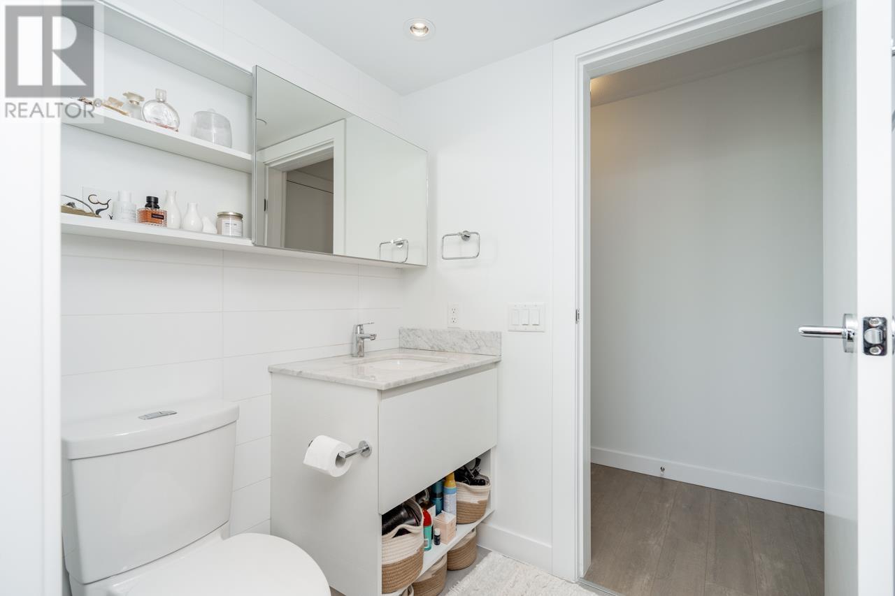 2810 908 Quayside Drive, New Westminster, British Columbia  V3M 0L4 - Photo 21 - R2827717