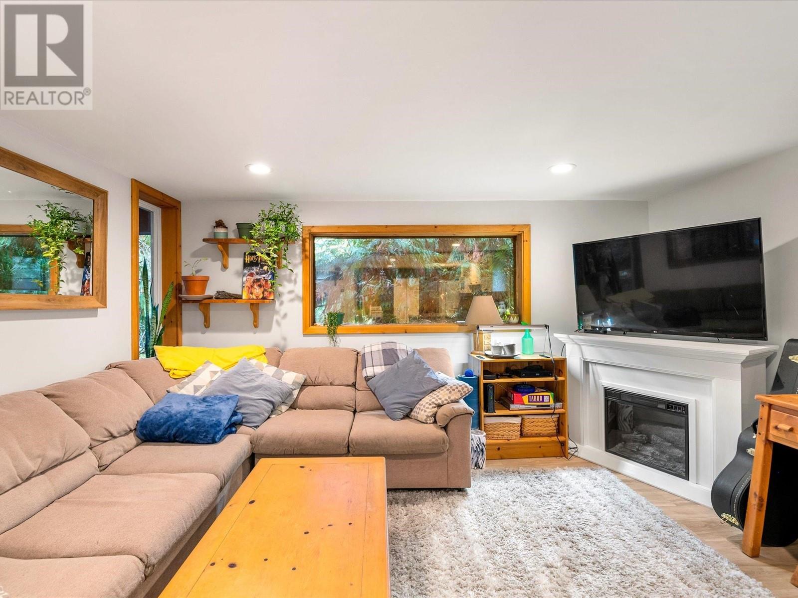 9480 Emerald Drive, Whistler, British Columbia  V8E 0G5 - Photo 30 - R2827816