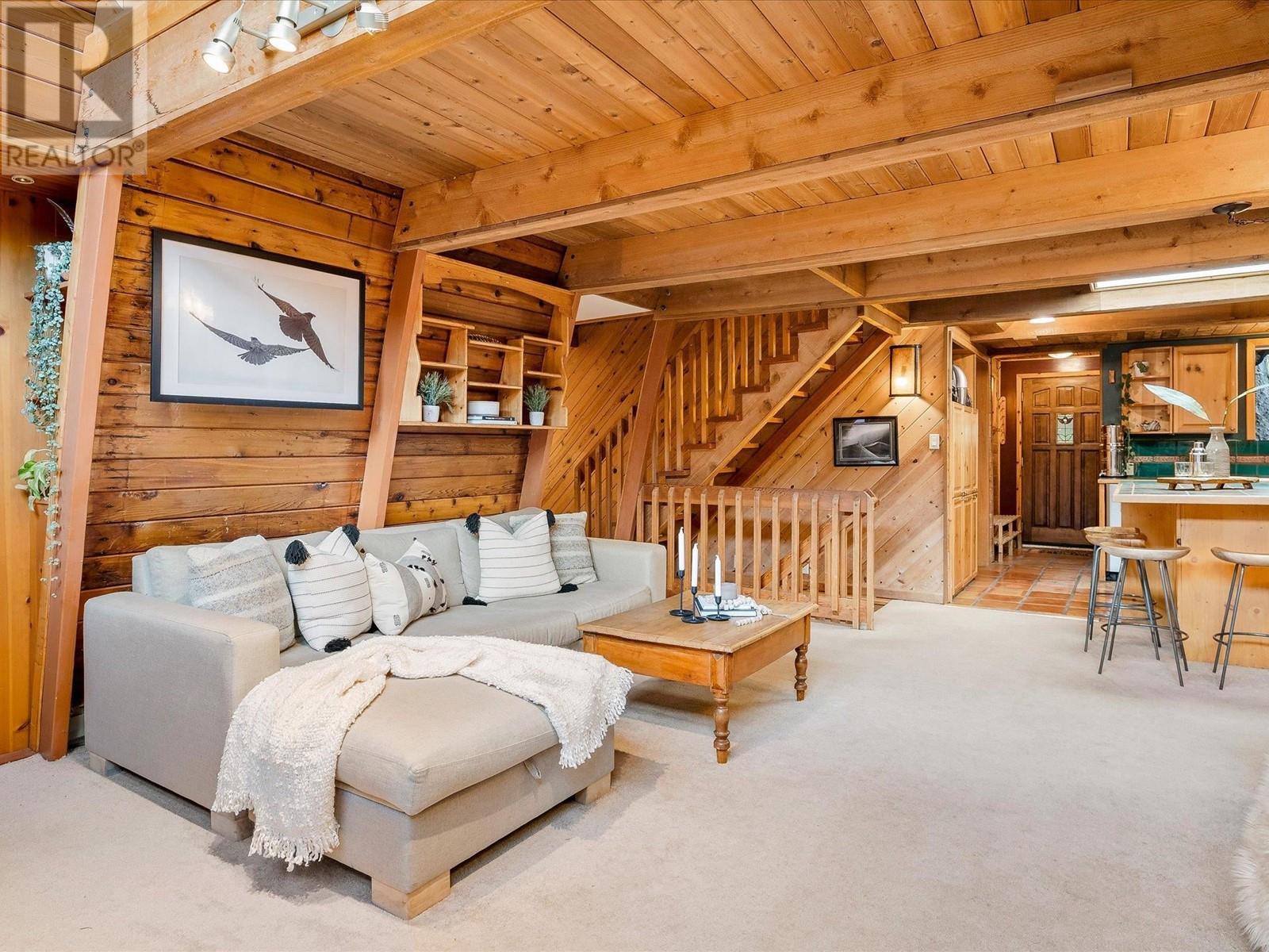 9480 Emerald Drive, Whistler, British Columbia  V8E 0G5 - Photo 3 - R2827816