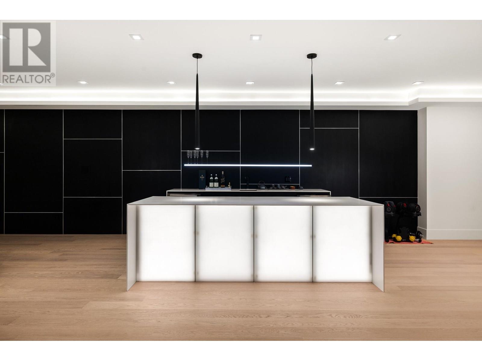 3908 Glenview Crescent, North Vancouver, British Columbia  V7R 3G3 - Photo 24 - R2824945