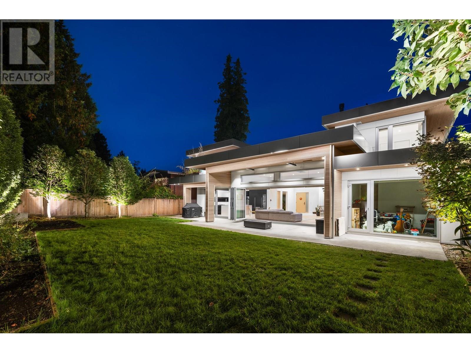 3908 Glenview Crescent, North Vancouver, British Columbia  V7R 3G3 - Photo 32 - R2824945