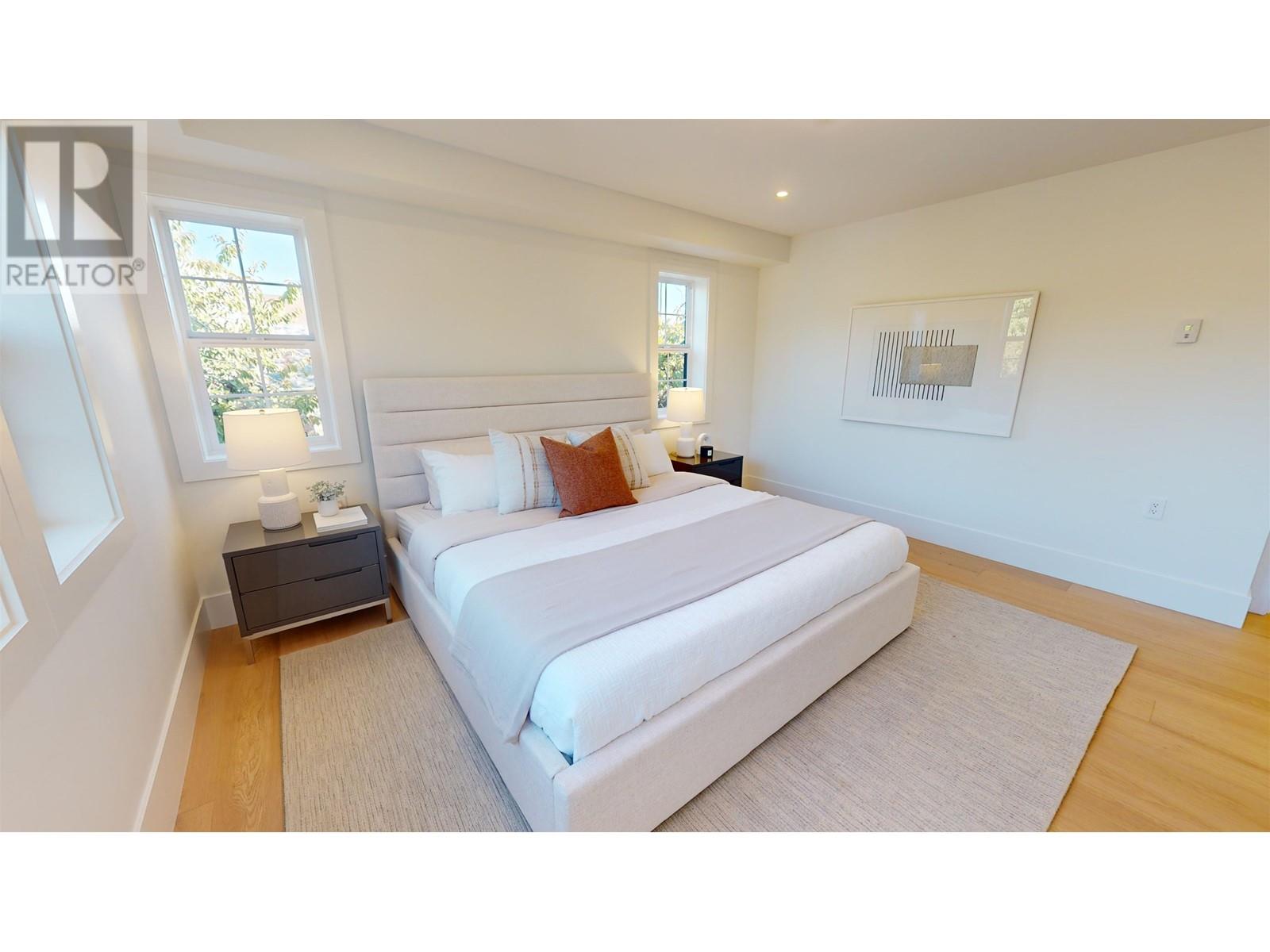 792 E 11th Avenue, Vancouver, British Columbia  V5T 2E5 - Photo 14 - R2828011