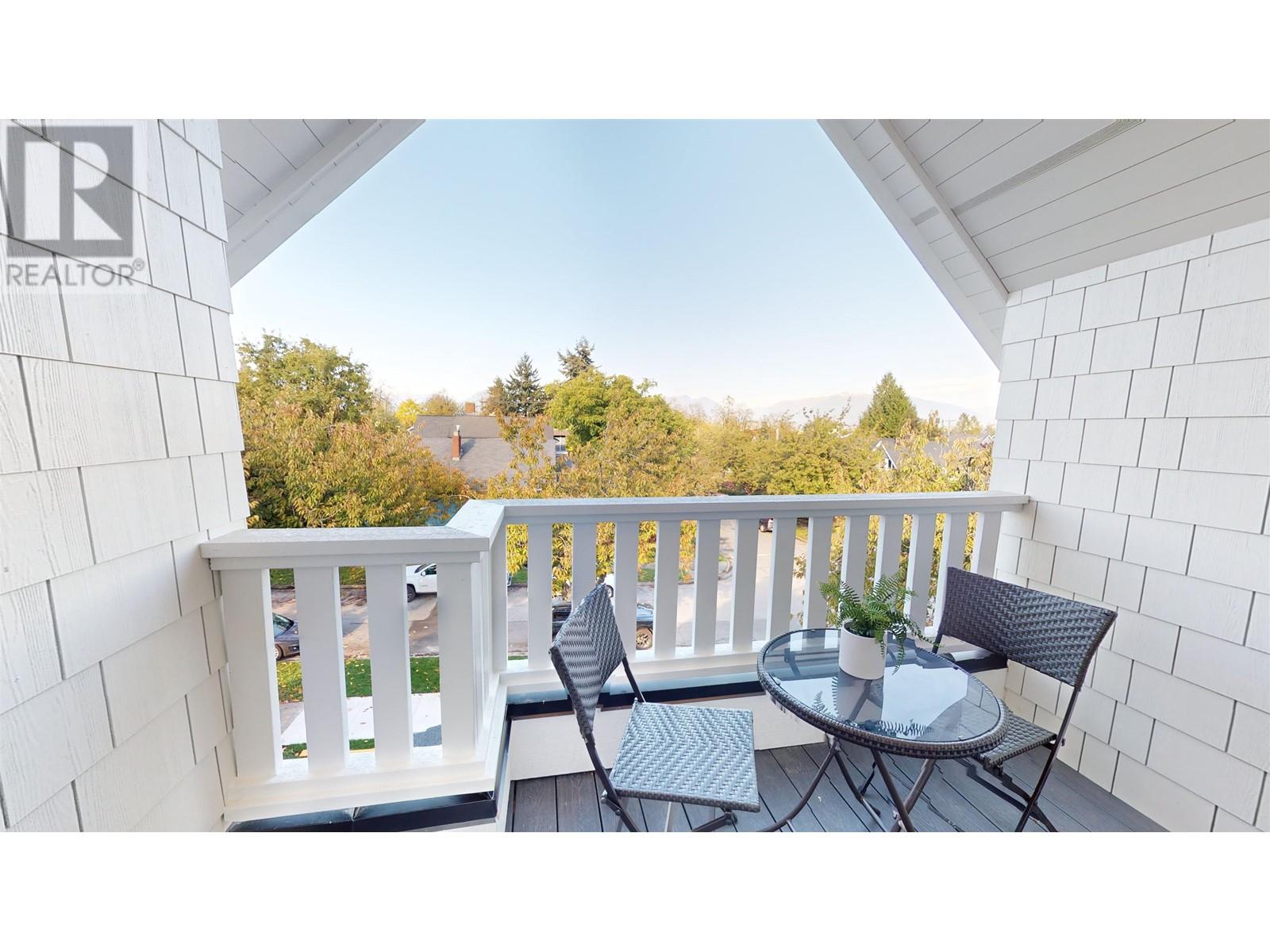792 E 11th Avenue, Vancouver, British Columbia  V5T 2E5 - Photo 24 - R2828011