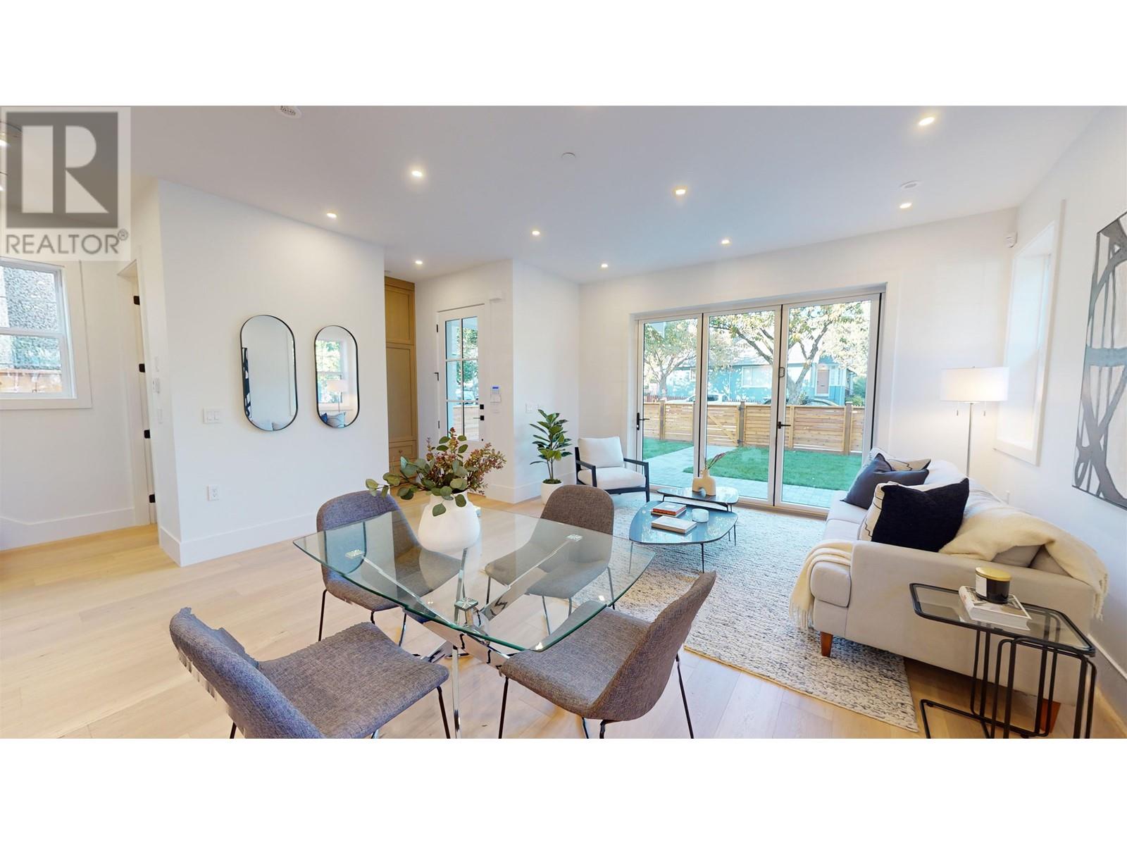 792 E 11th Avenue, Vancouver, British Columbia  V5T 2E5 - Photo 7 - R2828011