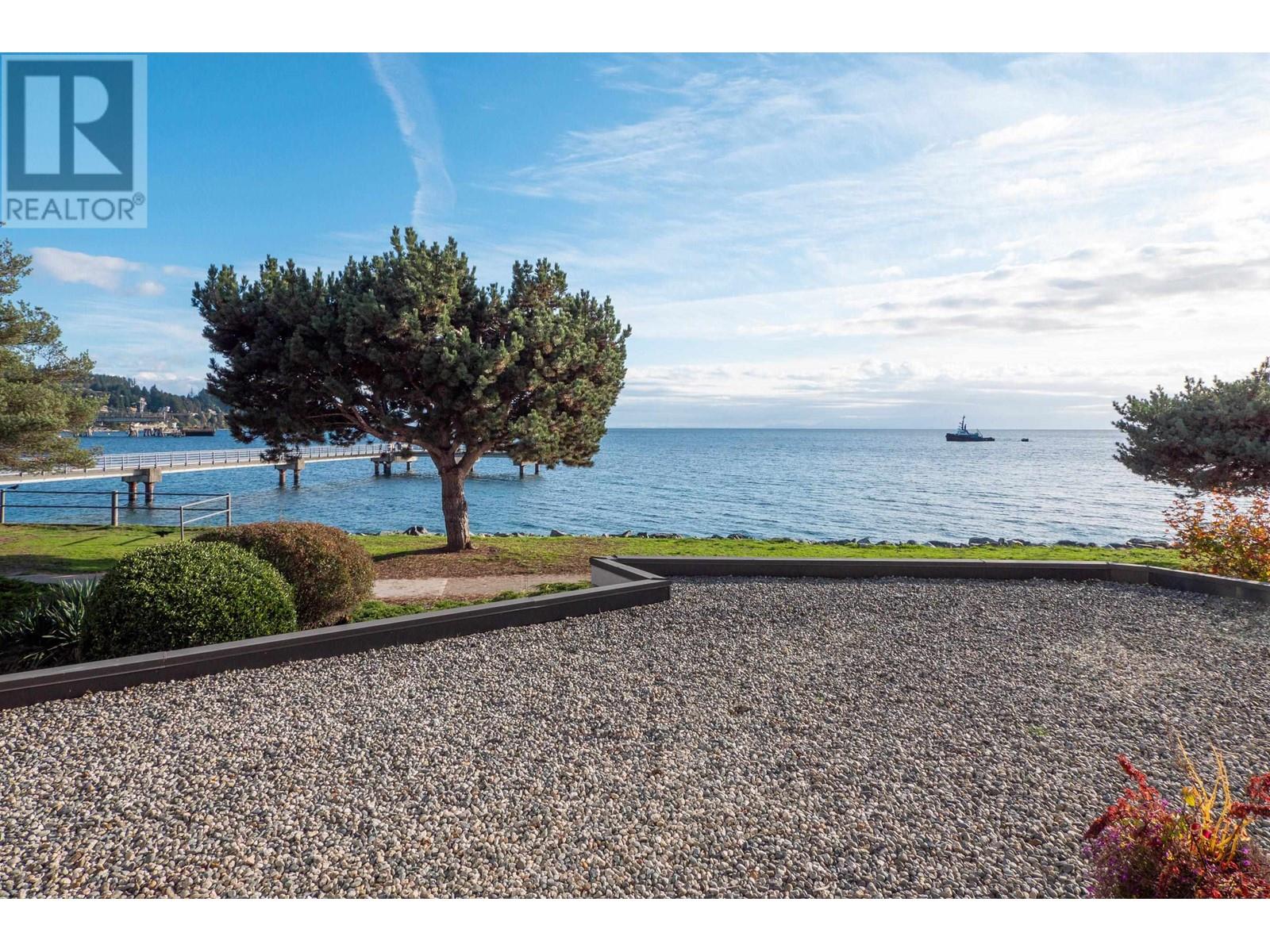 104 5477 Wharf Avenue, Sechelt, British Columbia  V7Z 0H5 - Photo 23 - R2828020