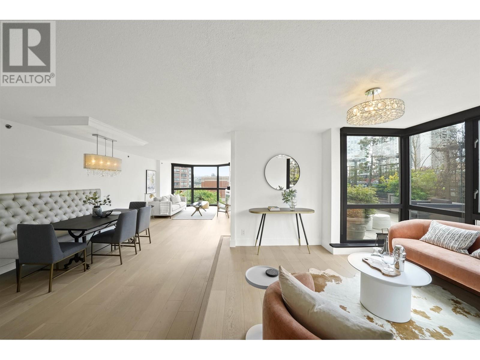 705 212 Davie Street, Vancouver, British Columbia  V6B 5Z4 - Photo 2 - R2828039
