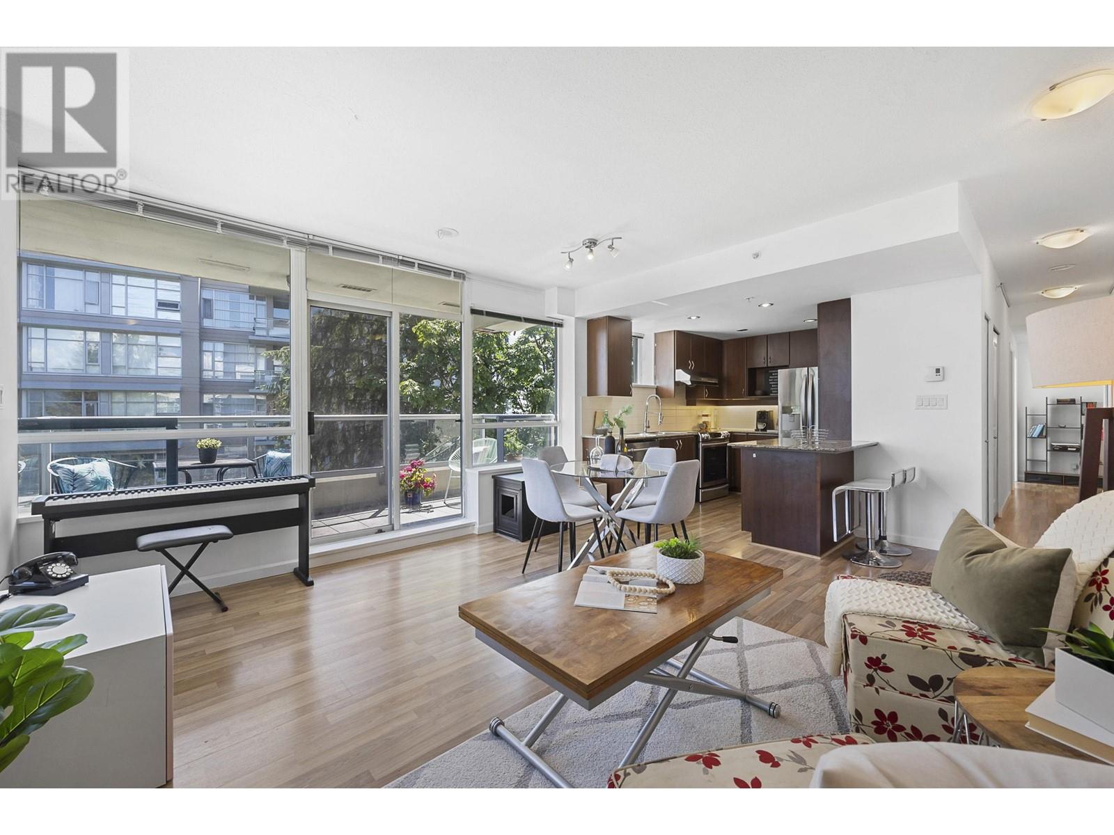905 9262 University Crescent, Burnaby, British Columbia  V5A 0A4 - Photo 2 - R2828064