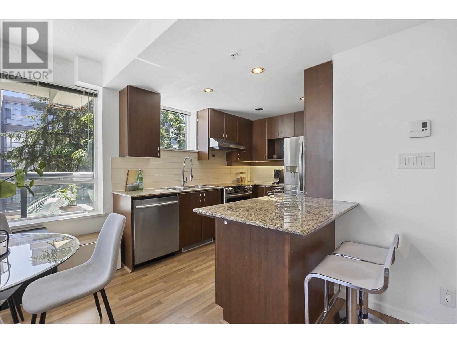 905 9262 University Crescent, Burnaby, British Columbia  V5A 0A4 - Photo 6 - R2828064