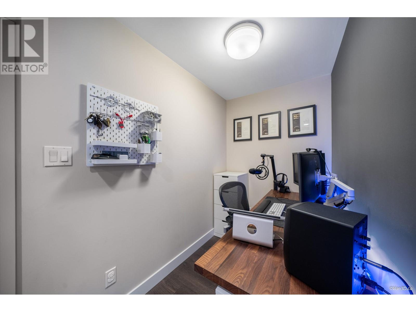 1803 2008 Rosser Avenue, Burnaby, British Columbia  V5C 0H8 - Photo 15 - R2828068
