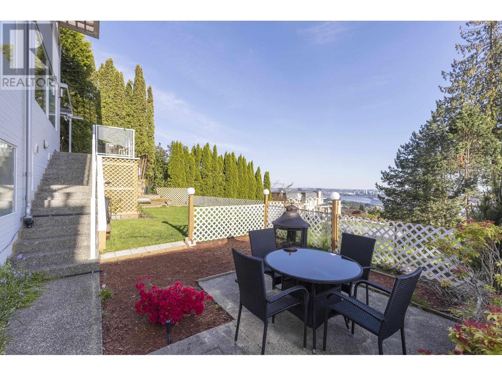 2206 Westhill Drive, West Vancouver, British Columbia  V7S 2Z5 - Photo 32 - R2828013