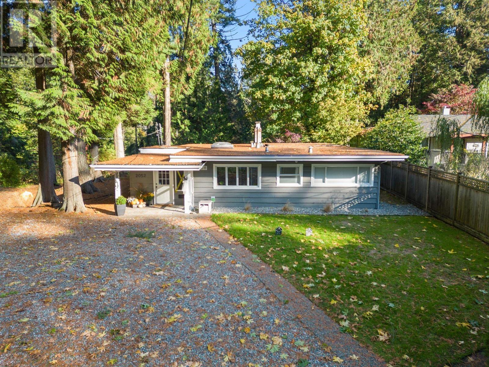 2052 Mackay Avenue, North Vancouver, British Columbia  V7P 2M7 - Photo 16 - R2828027