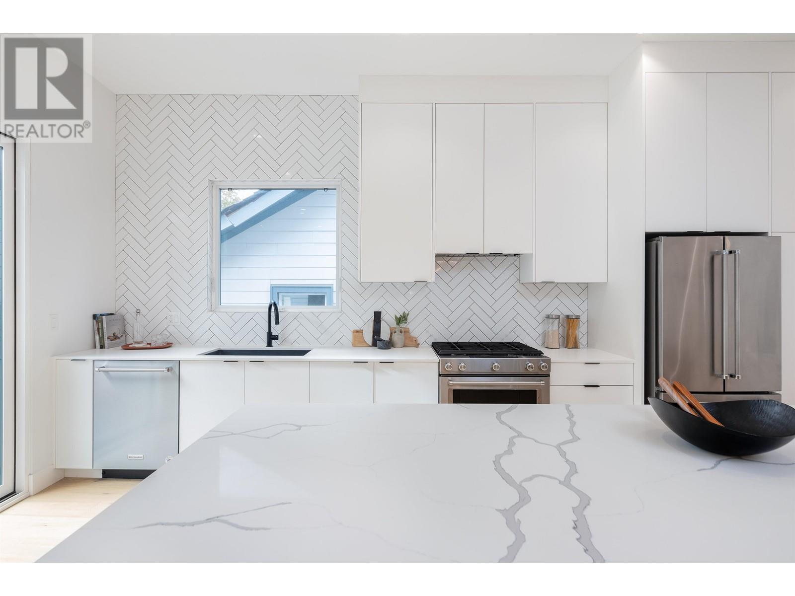 1136 E 22nd Avenue, Vancouver, British Columbia  V5V 1W4 - Photo 18 - R2828046
