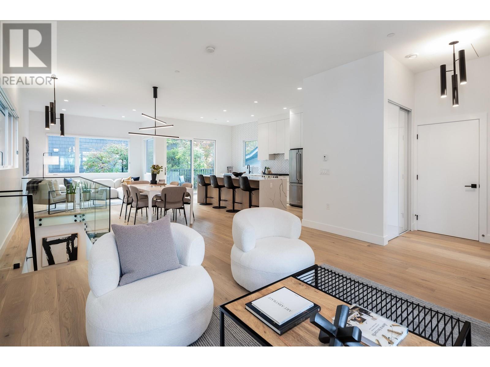 1136 E 22nd Avenue, Vancouver, British Columbia  V5V 1W4 - Photo 5 - R2828046