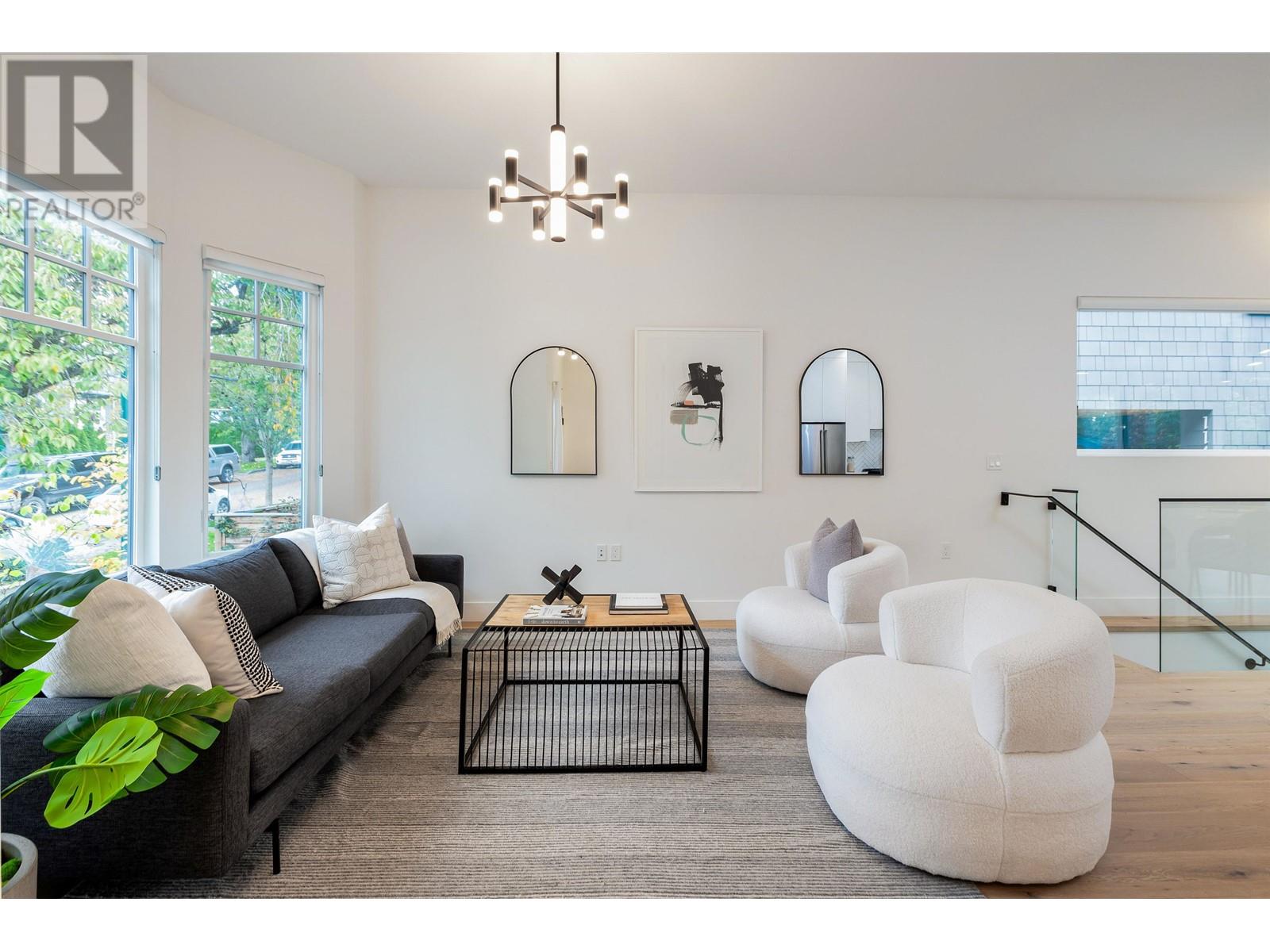 1136 E 22nd Avenue, Vancouver, British Columbia  V5V 1W4 - Photo 6 - R2828046