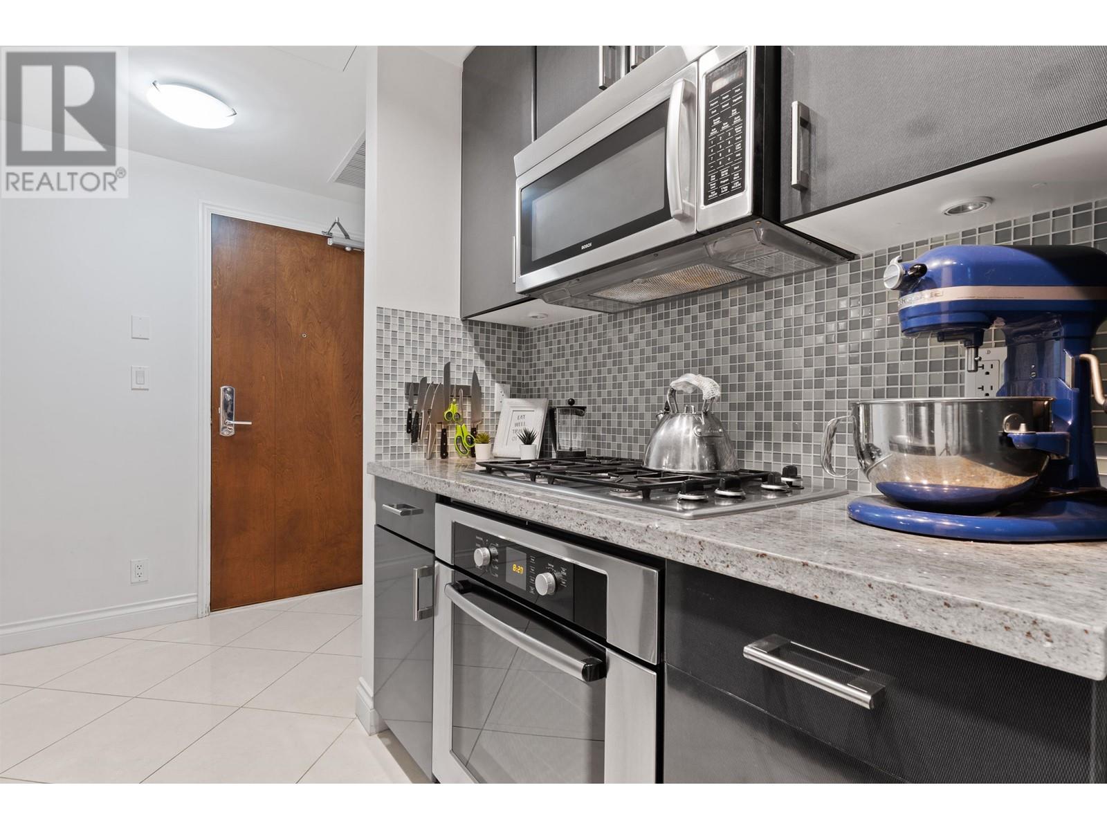 1001 172 Victory Ship Way, North Vancouver, British Columbia  V7L 0B5 - Photo 17 - R2811422