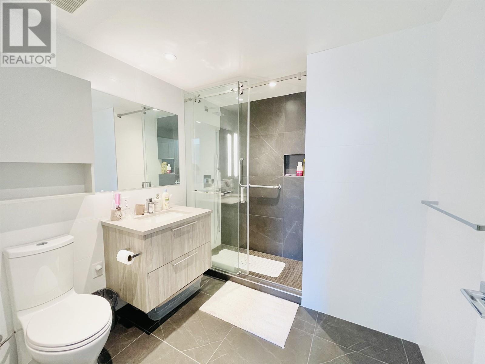 307 6699 Dunblane Avenue, Burnaby, British Columbia  V5H 0J8 - Photo 10 - R2828056