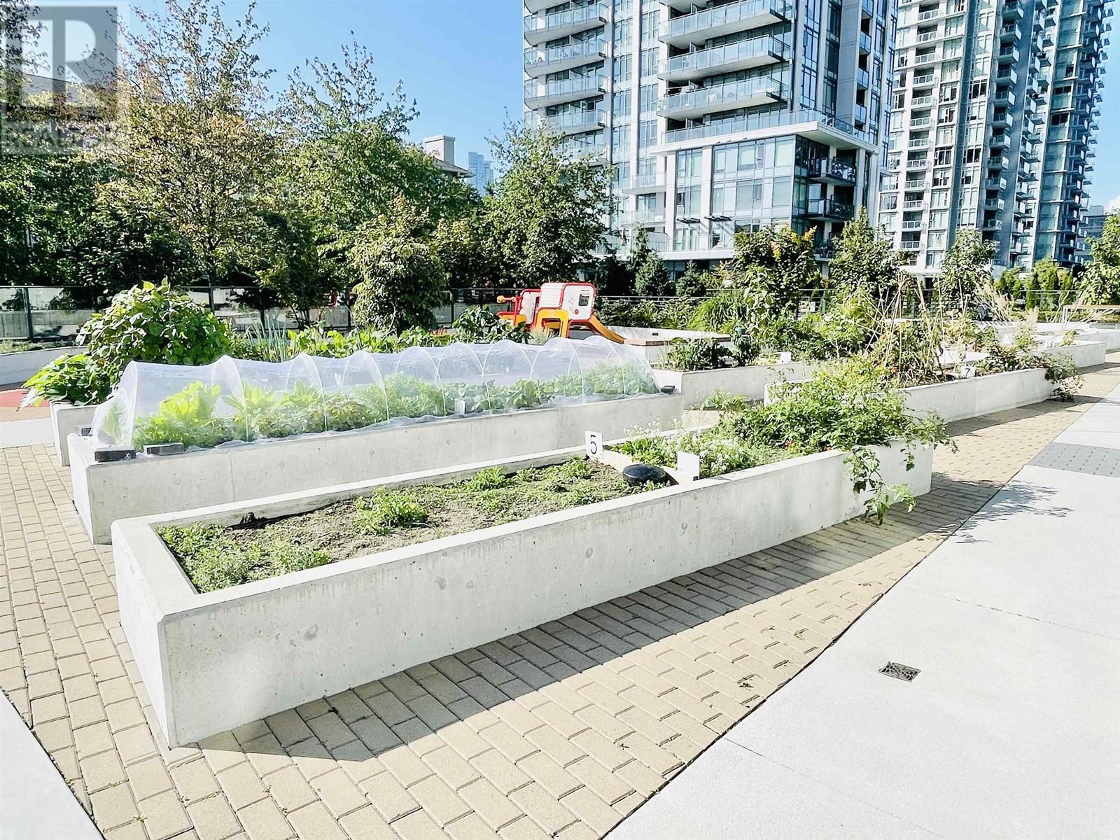 307 6699 Dunblane Avenue, Burnaby, British Columbia  V5H 0J8 - Photo 25 - R2828056