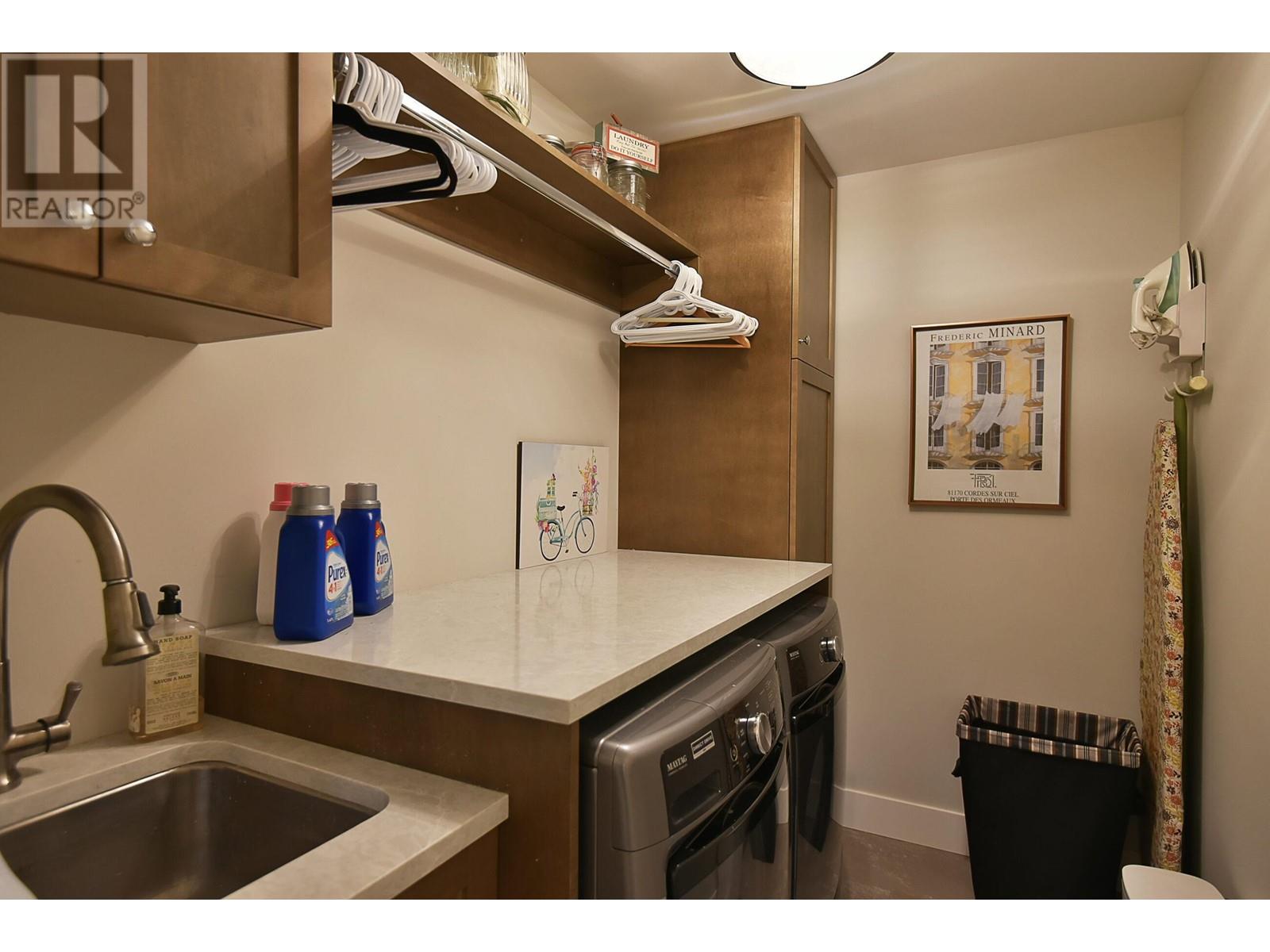 6368 Samron Road, Sechelt, British Columbia  V7Z 0N6 - Photo 30 - R2825834